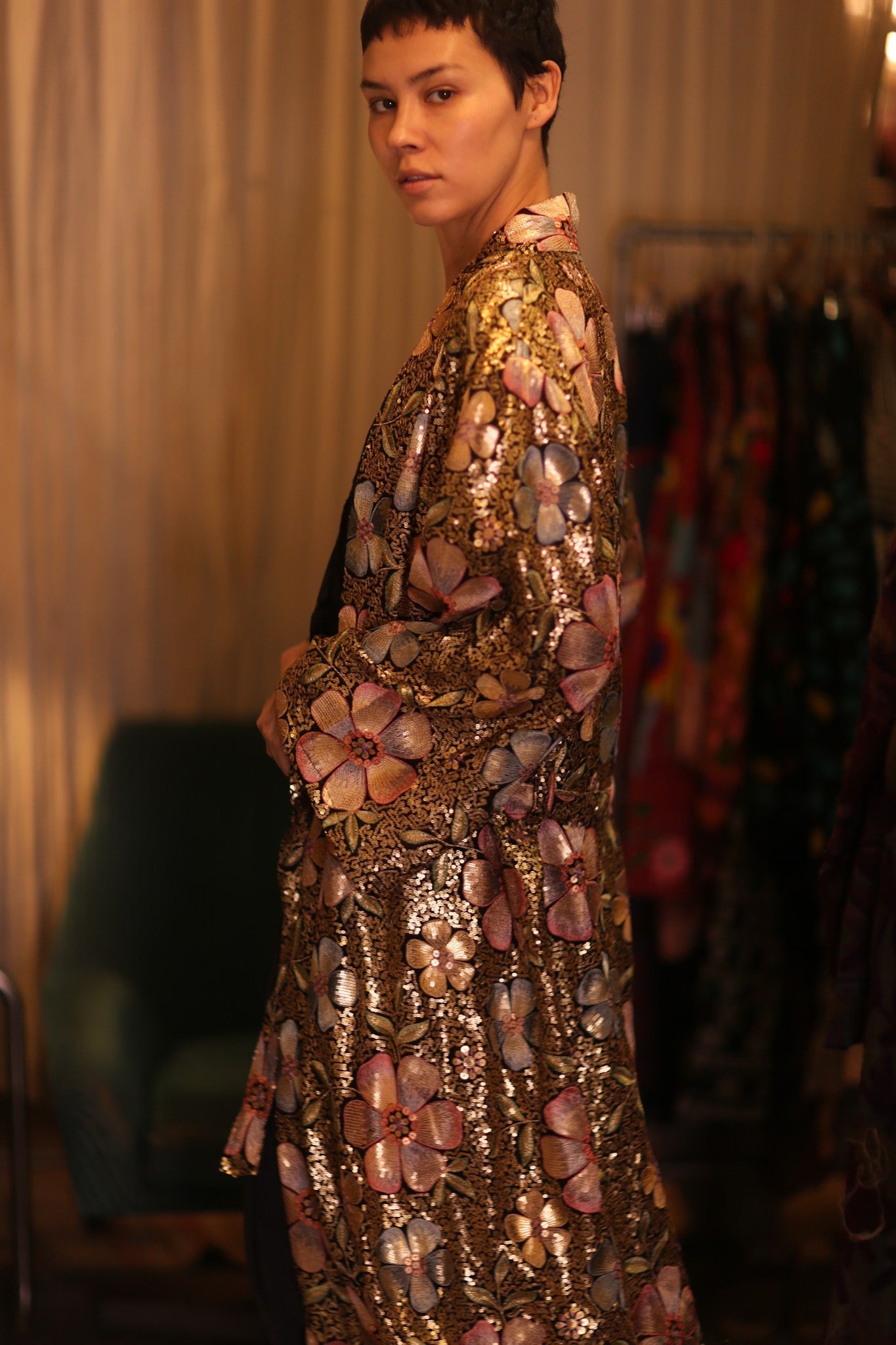 EMBROIDERED SILK KIMONO FLOWERS GOLDEN - MOMO STUDIO BERLIN - Berlin Concept Store - sustainable & ethical fashion