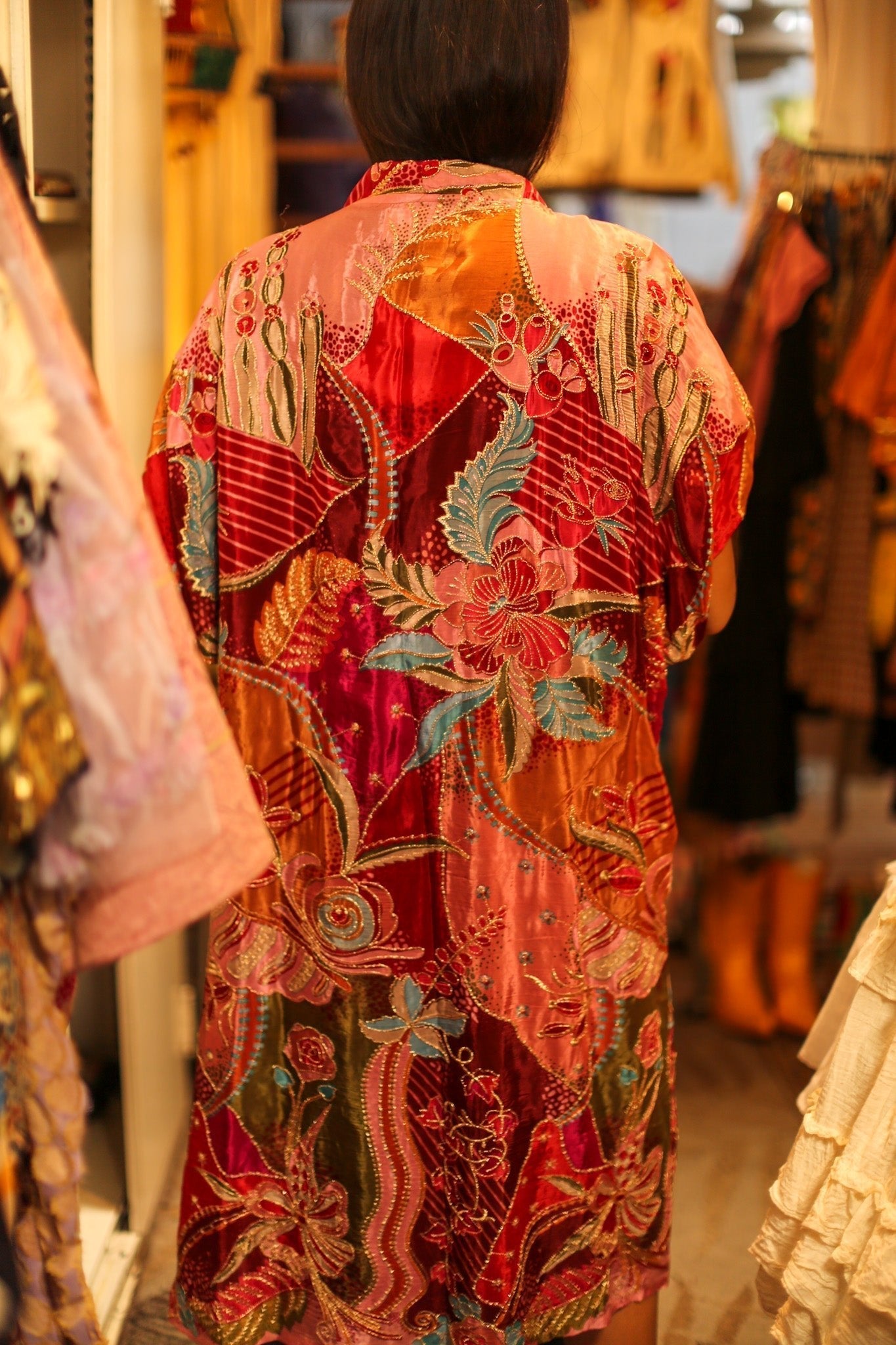 EMBROIDERED SILK KIMONO LITU - MOMO STUDIO BERLIN - Berlin Concept Store - sustainable & ethical fashion