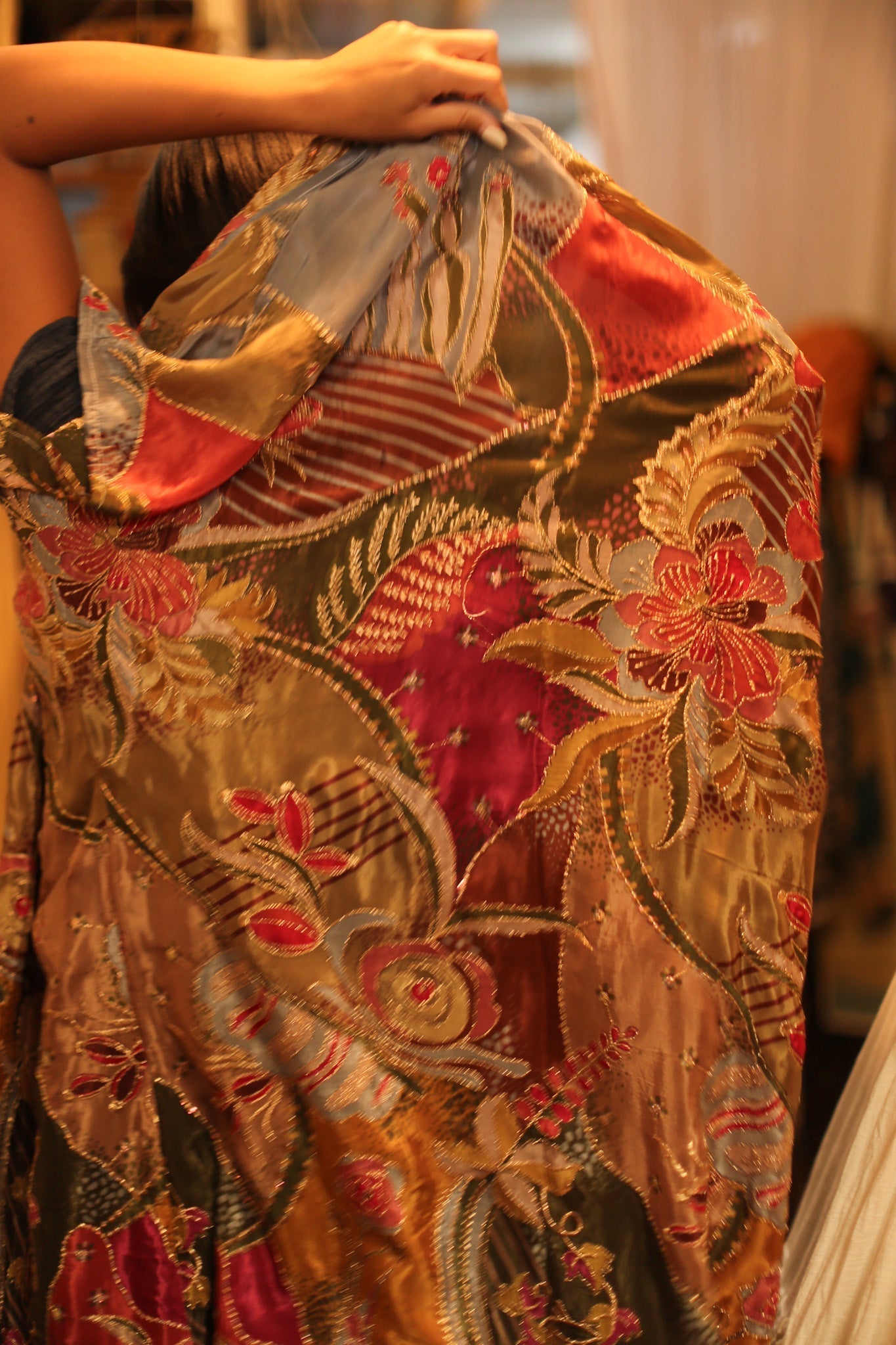 EMBROIDERED SILK KIMONO NATASHA - MOMO STUDIO BERLIN - Berlin Concept Store - sustainable & ethical fashion