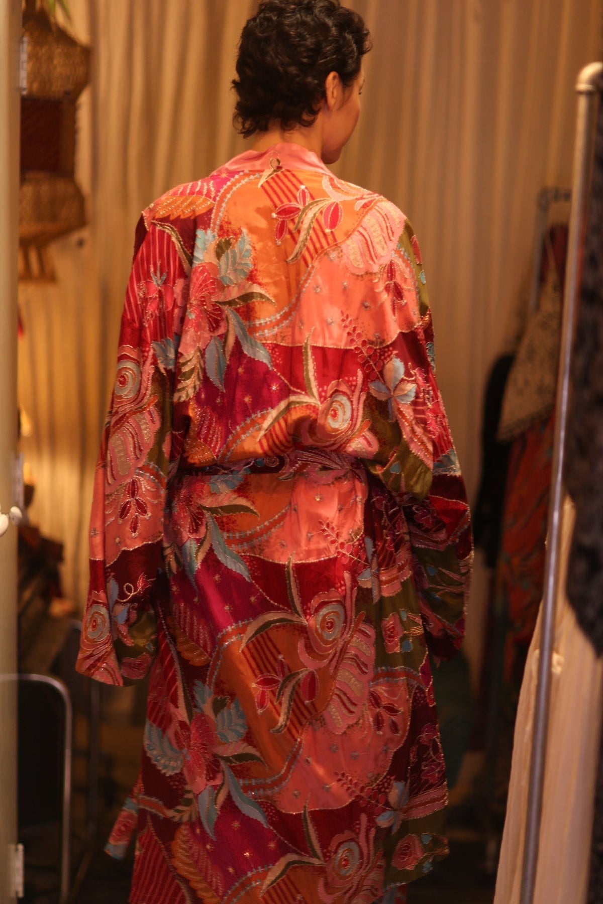 EMBROIDERED SILK KIMONO WITH BELT BAGAN - MOMO STUDIO BERLIN - Berlin Concept Store - sustainable & ethical fashion