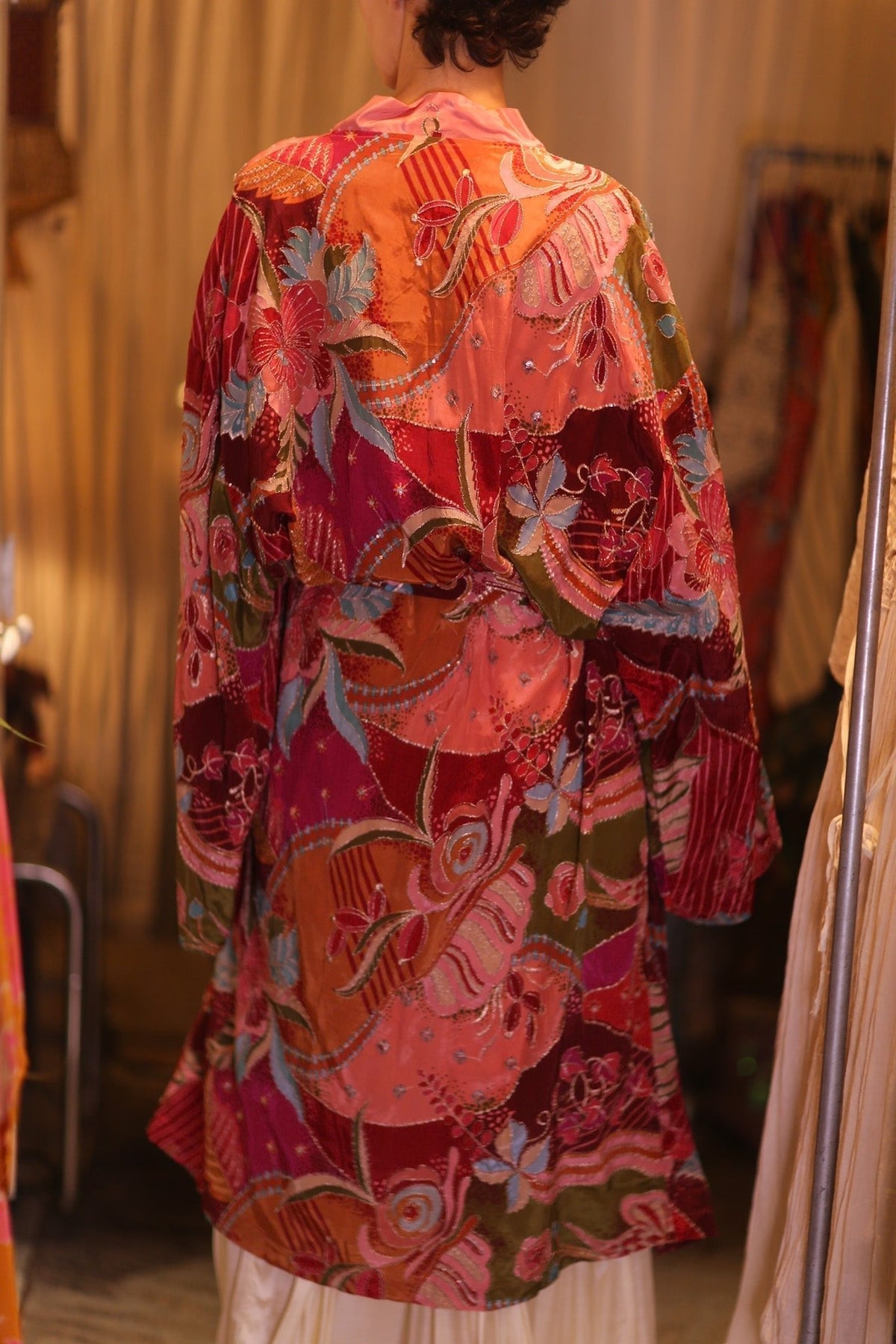 EMBROIDERED SILK KIMONO WITH BELT BAGAN - MOMO STUDIO BERLIN - Berlin Concept Store - sustainable & ethical fashion