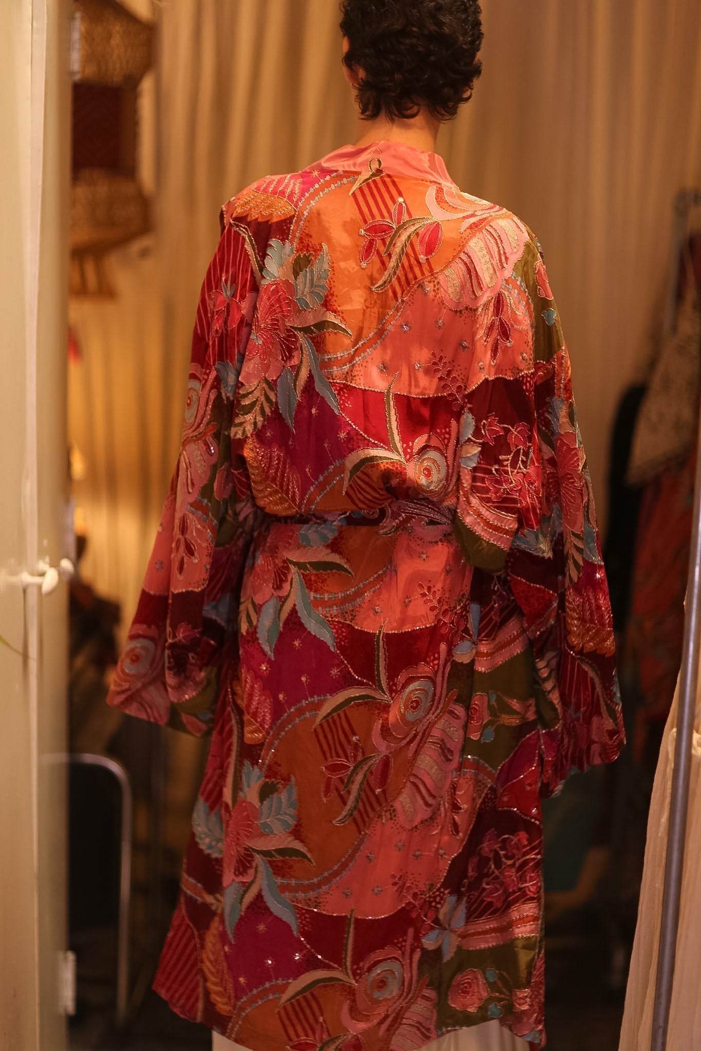 EMBROIDERED SILK KIMONO WITH BELT BAGAN - MOMO STUDIO BERLIN - Berlin Concept Store - sustainable & ethical fashion
