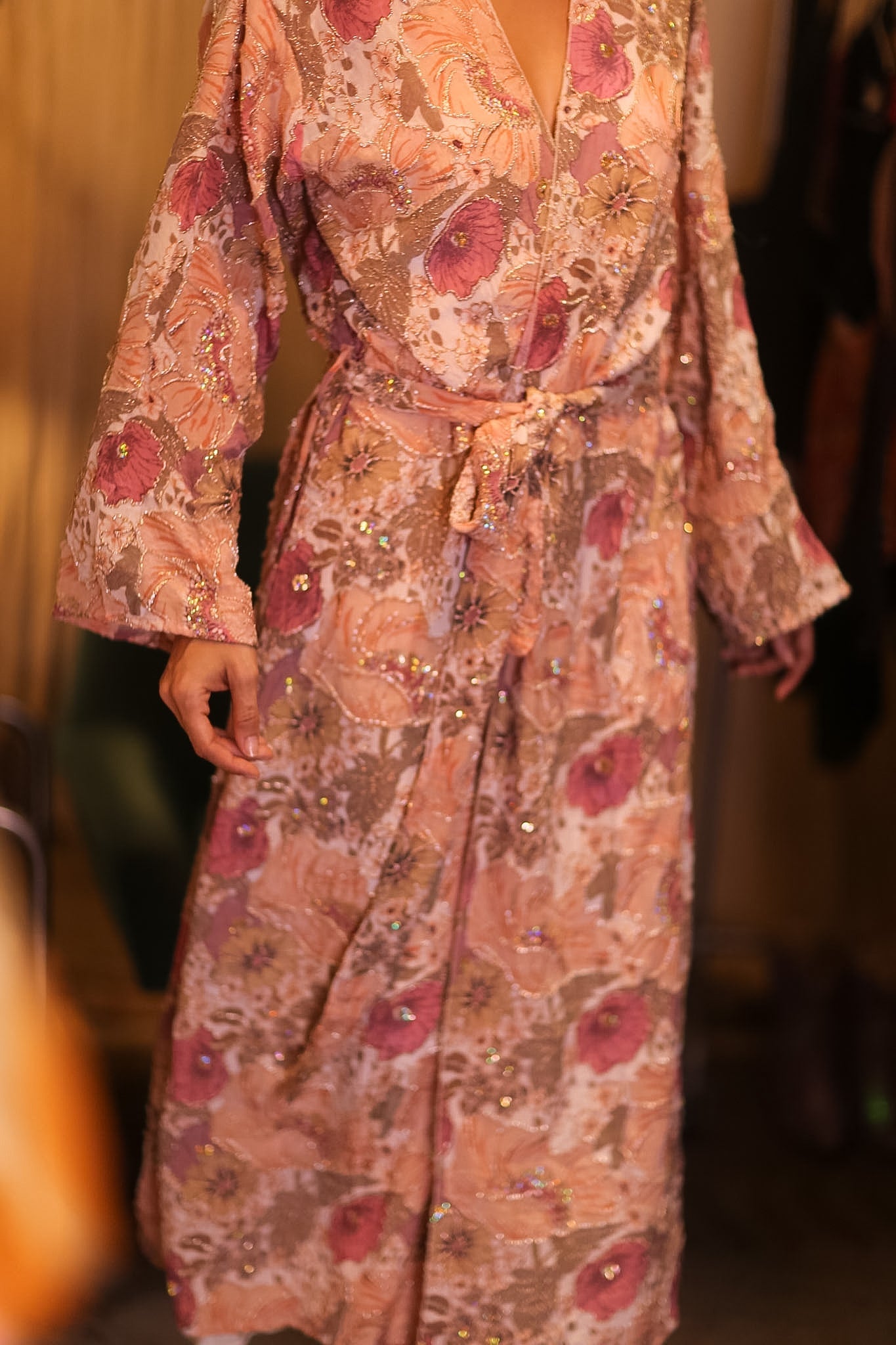 EMBROIDERED SILK LONG KIMONO CONTANCA IRIS - MOMO STUDIO BERLIN - Berlin Concept Store - sustainable & ethical fashion