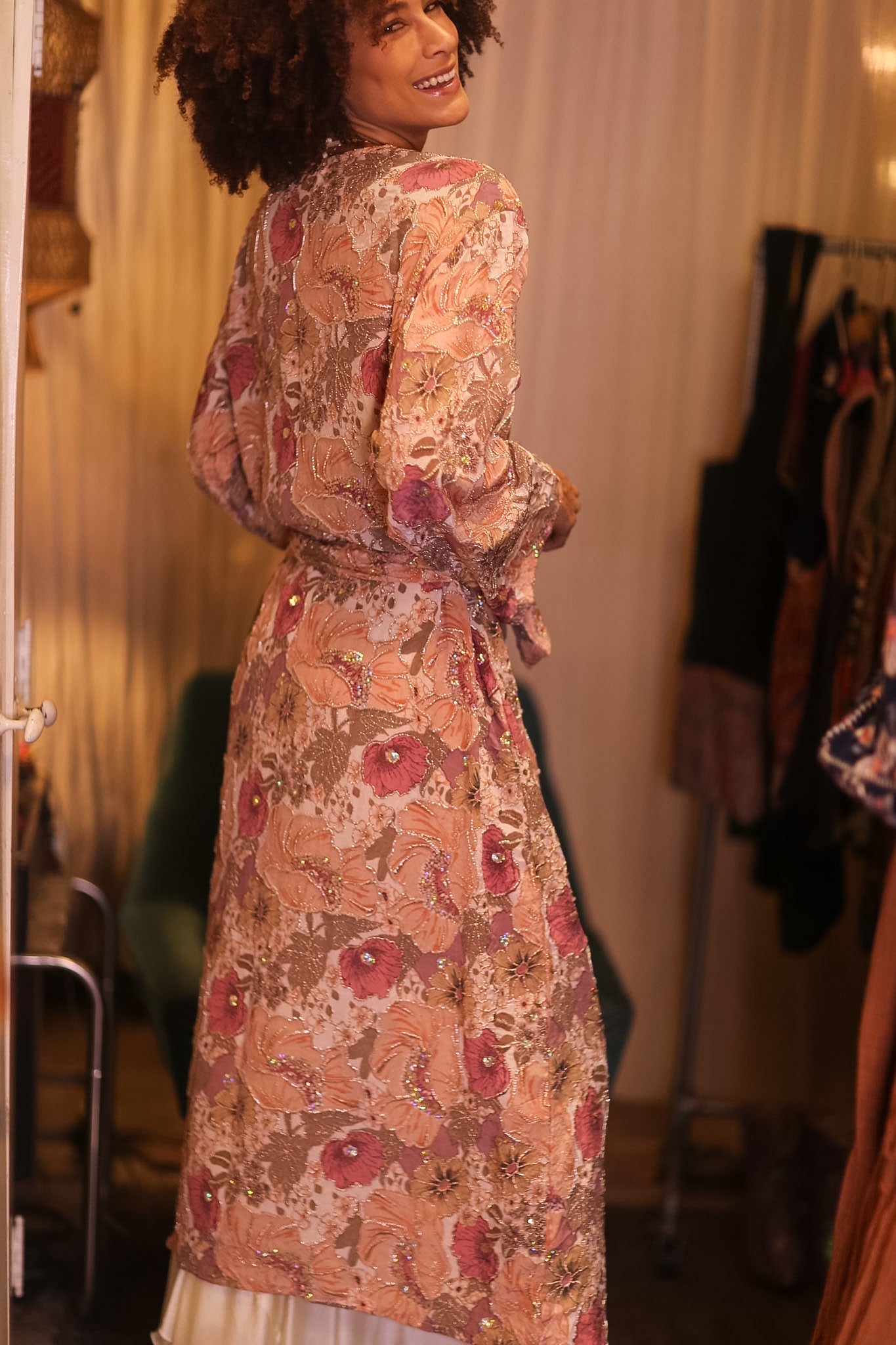 EMBROIDERED SILK LONG KIMONO CONTANCA IRIS - MOMO STUDIO BERLIN - Berlin Concept Store - sustainable & ethical fashion