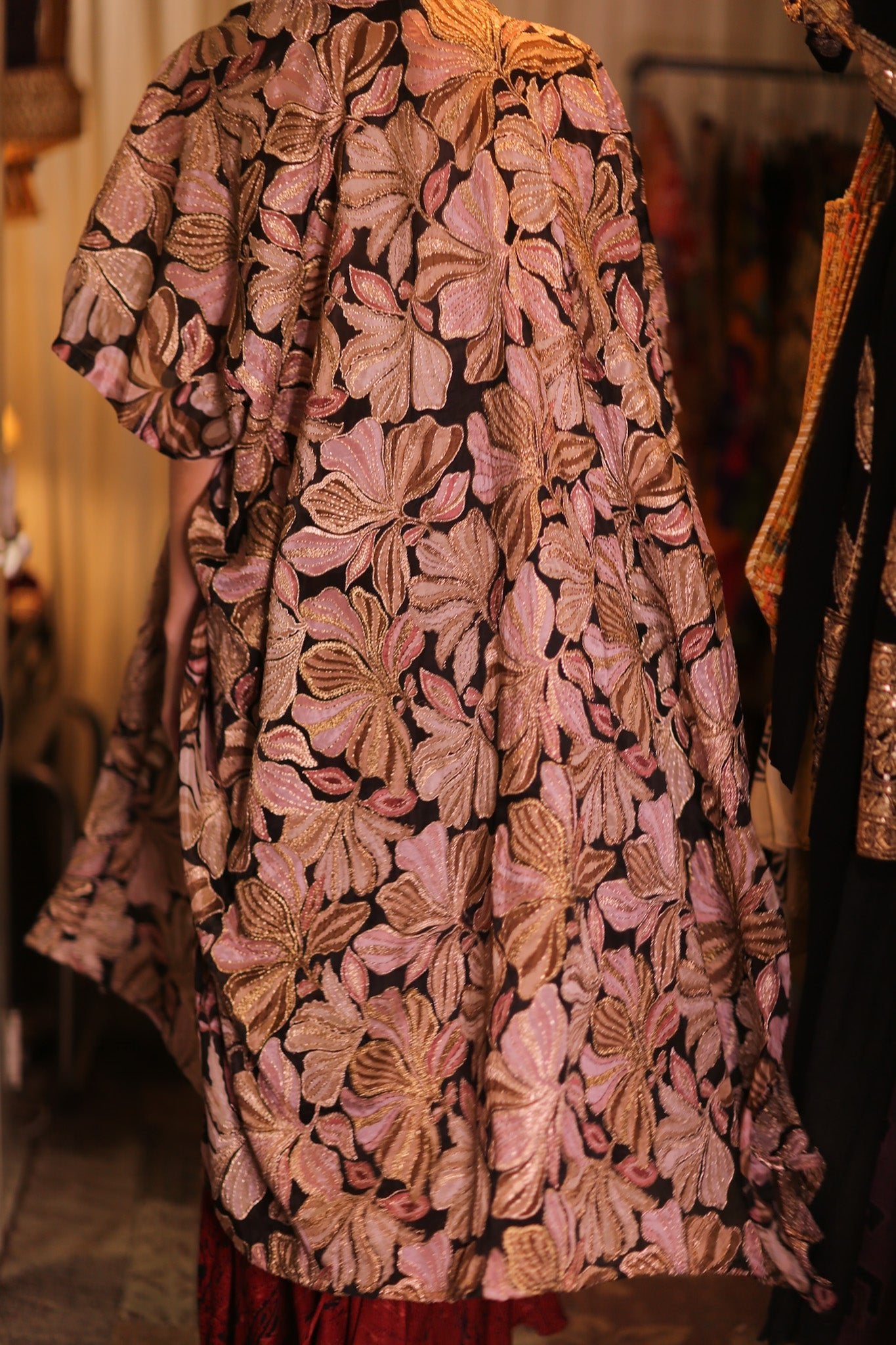 EMBROIDERED SILK NOVELTY KIMONO BEAMS - MOMO STUDIO BERLIN - Berlin Concept Store - sustainable & ethical fashion