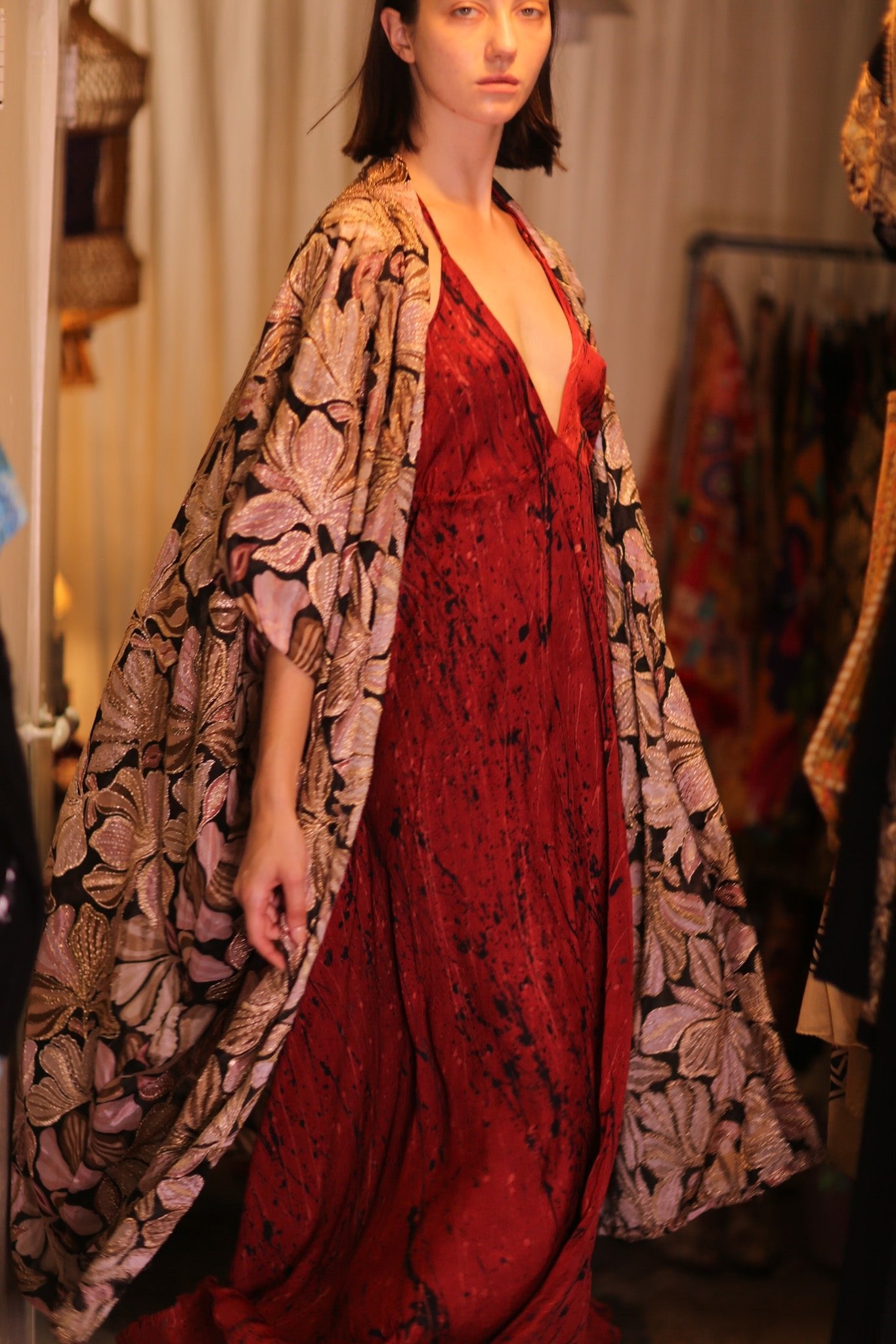 EMBROIDERED SILK NOVELTY KIMONO BEAMS - MOMO STUDIO BERLIN - Berlin Concept Store - sustainable & ethical fashion