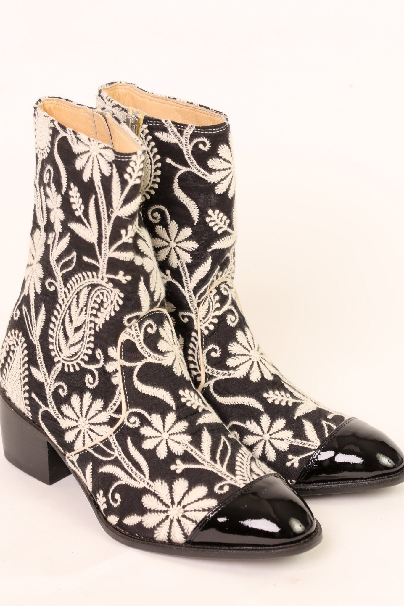 EMBROIDERED SILK PAISLEY BOOTS OWEN - MOMO STUDIO BERLIN - Berlin Concept Store - sustainable & ethical fashion