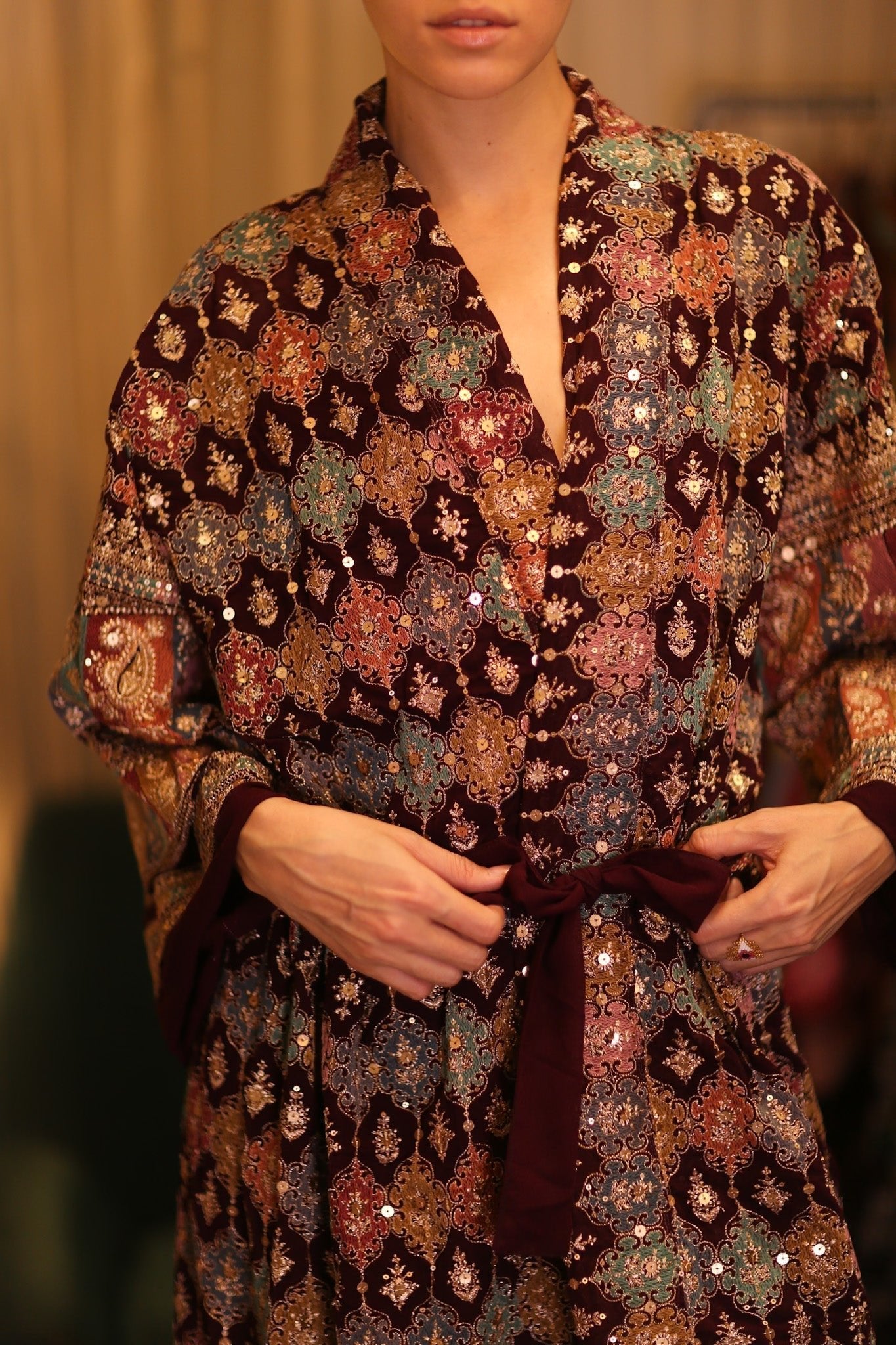 EMBROIDERED SILK RED KIMONO JORI - MOMO STUDIO BERLIN - Berlin Concept Store - sustainable & ethical fashion