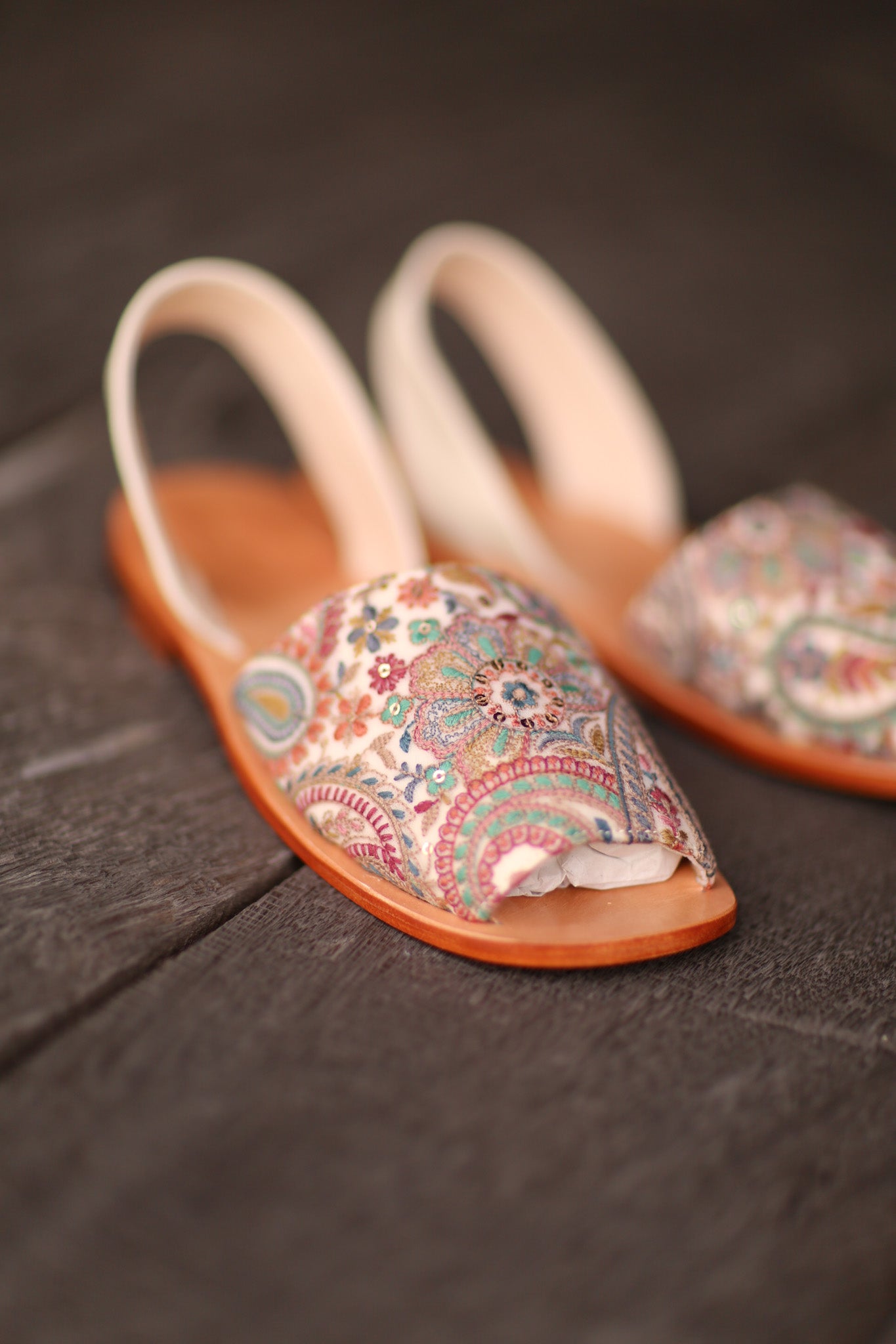 EMBROIDERED SILK SANDALS MARIE - MOMO STUDIO BERLIN - Berlin Concept Store - sustainable & ethical fashion