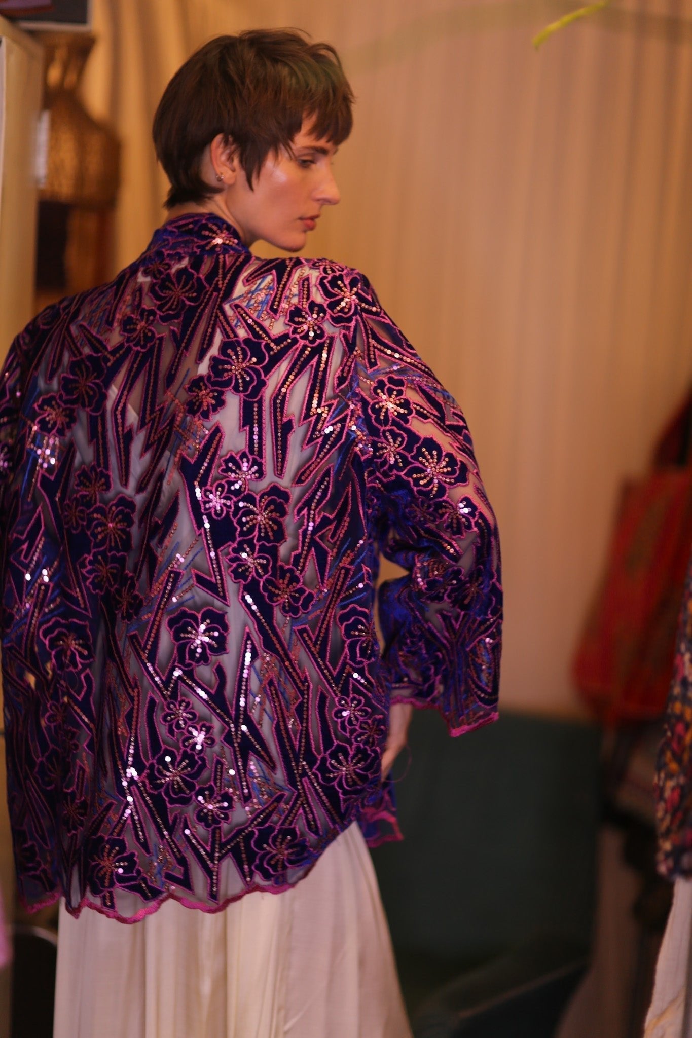 EMBROIDERED SILK SHORT KIMONO ANGEL - MOMO STUDIO BERLIN - Berlin Concept Store - sustainable & ethical fashion