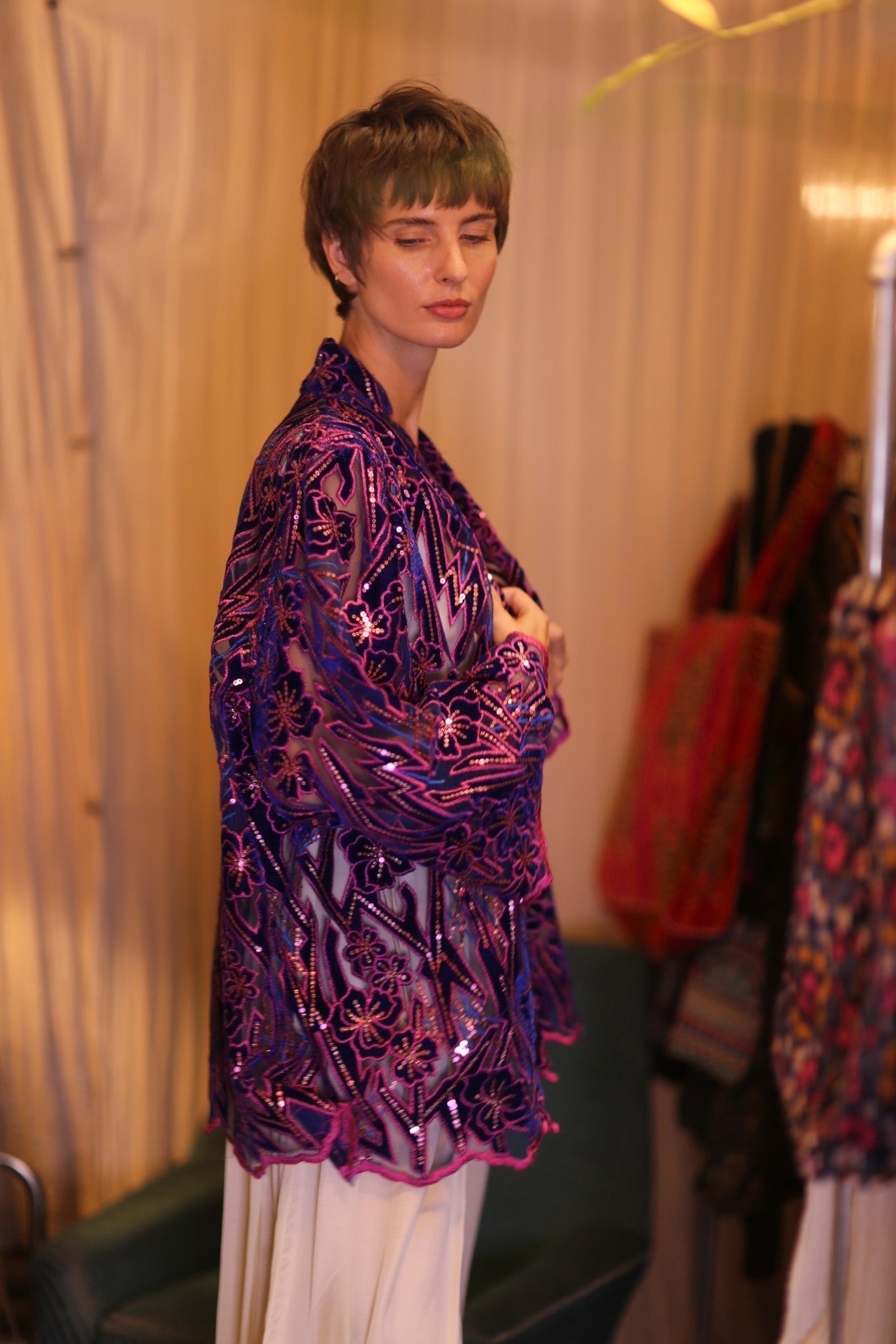 EMBROIDERED SILK SHORT KIMONO ANGEL - MOMO STUDIO BERLIN - Berlin Concept Store - sustainable & ethical fashion