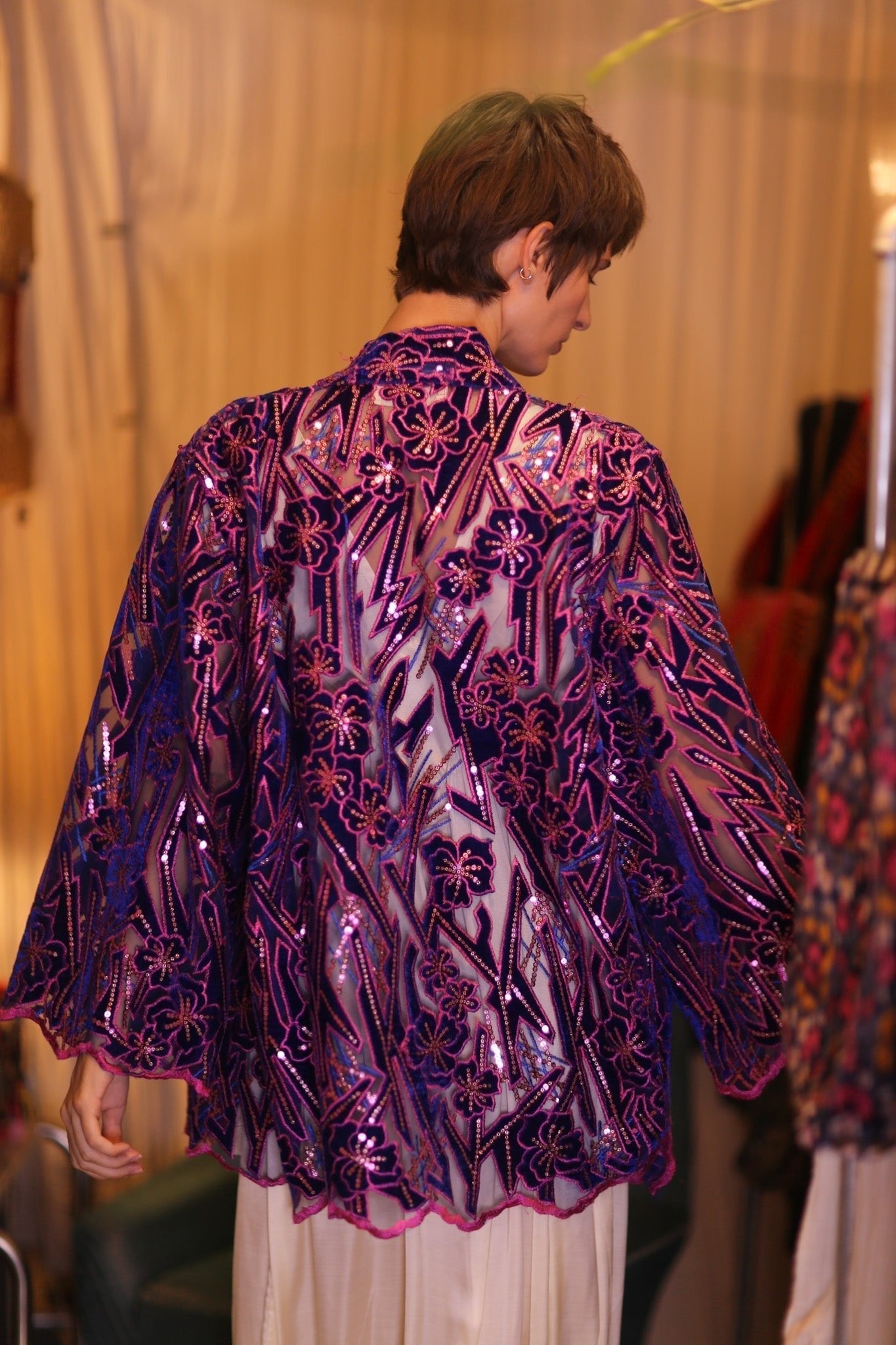EMBROIDERED SILK SHORT KIMONO ANGEL - MOMO STUDIO BERLIN - Berlin Concept Store - sustainable & ethical fashion