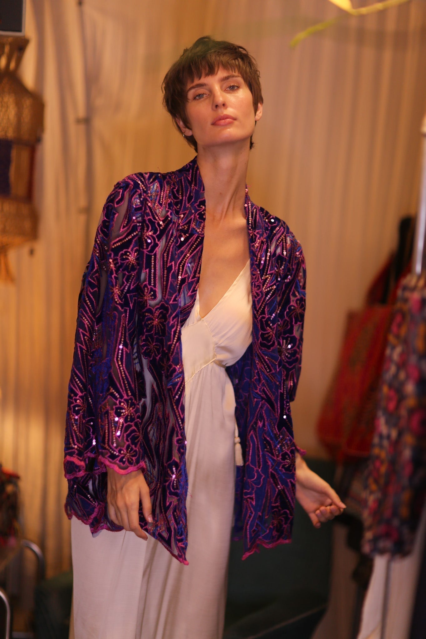 EMBROIDERED SILK SHORT KIMONO ANGEL - MOMO STUDIO BERLIN - Berlin Concept Store - sustainable & ethical fashion