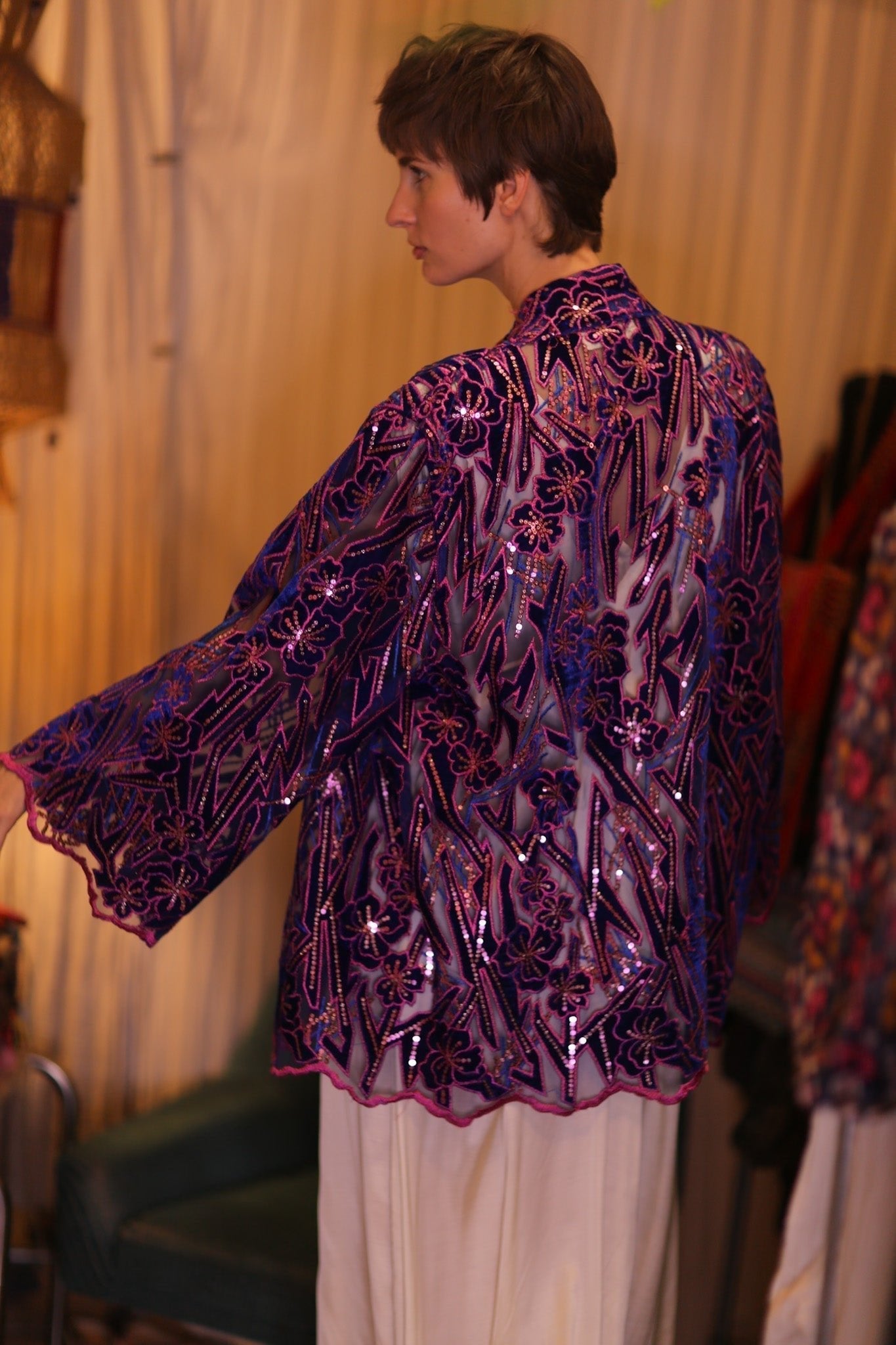 EMBROIDERED SILK SHORT KIMONO ANGEL - MOMO STUDIO BERLIN - Berlin Concept Store - sustainable & ethical fashion