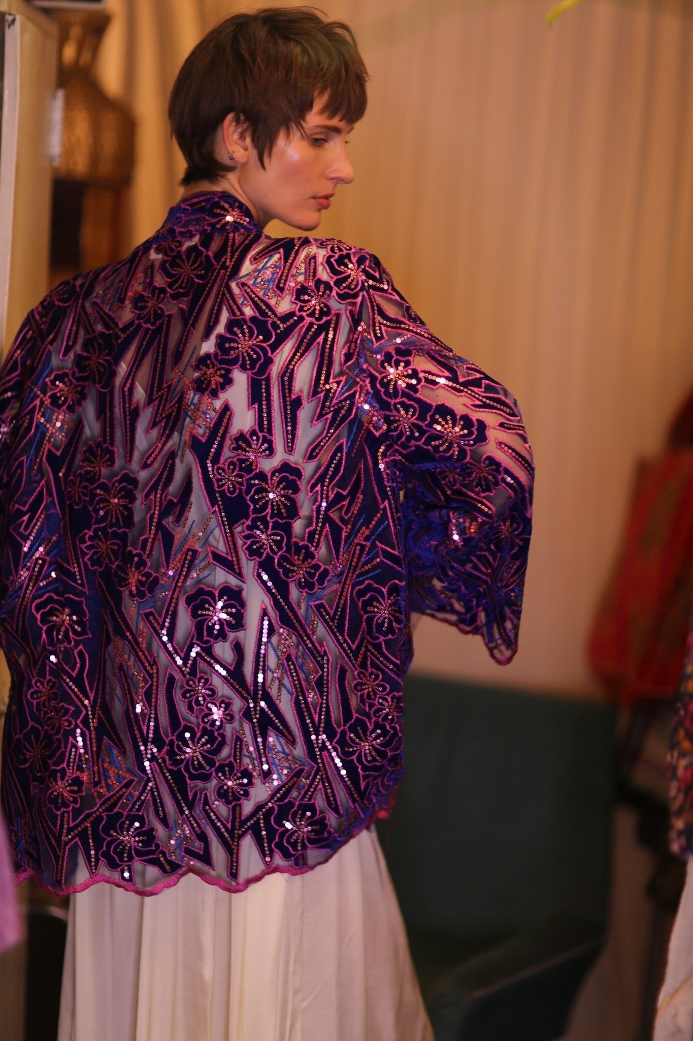 EMBROIDERED SILK SHORT KIMONO ANGEL - MOMO STUDIO BERLIN - Berlin Concept Store - sustainable & ethical fashion