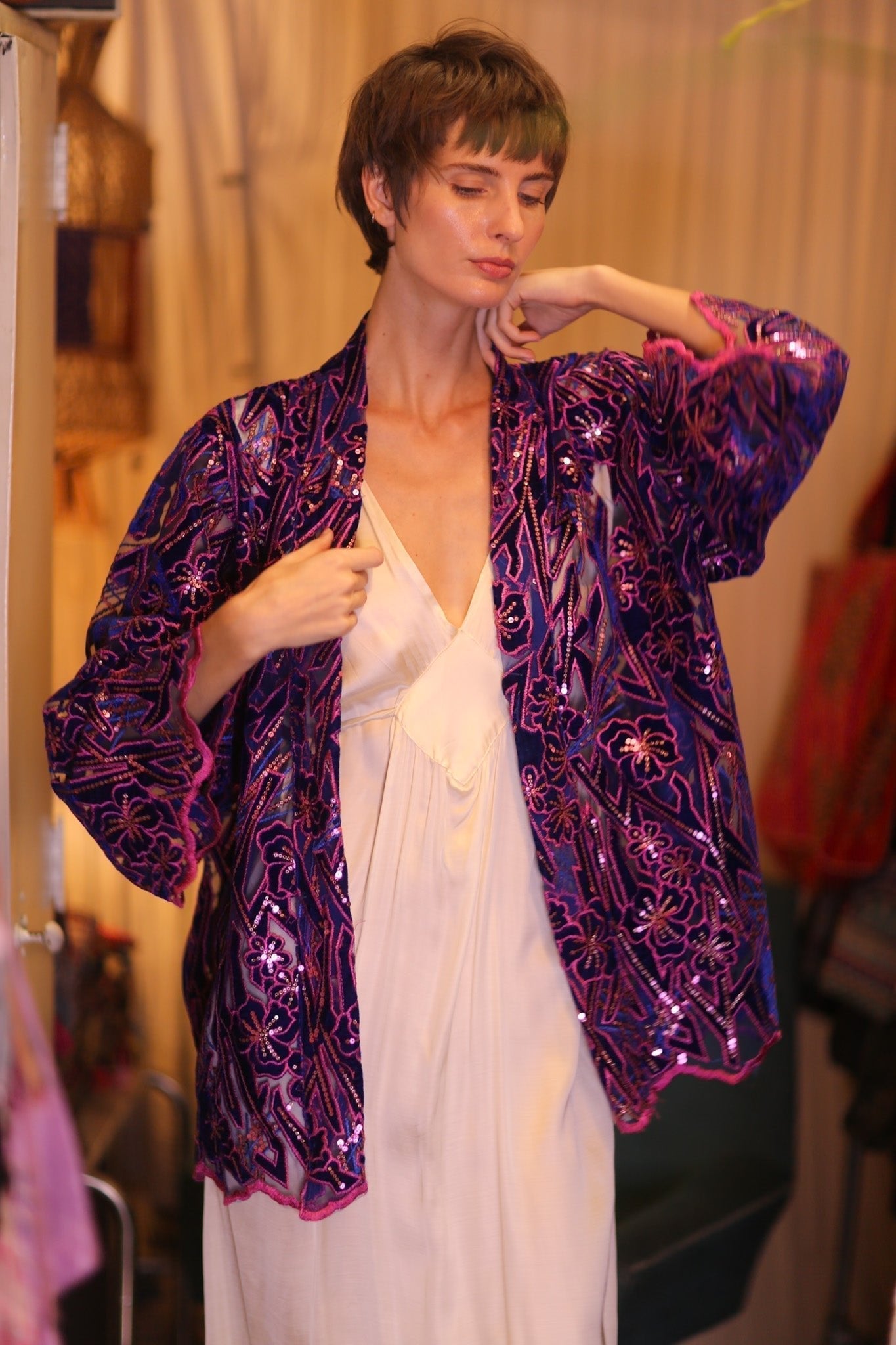 EMBROIDERED SILK SHORT KIMONO ANGEL - MOMO STUDIO BERLIN - Berlin Concept Store - sustainable & ethical fashion