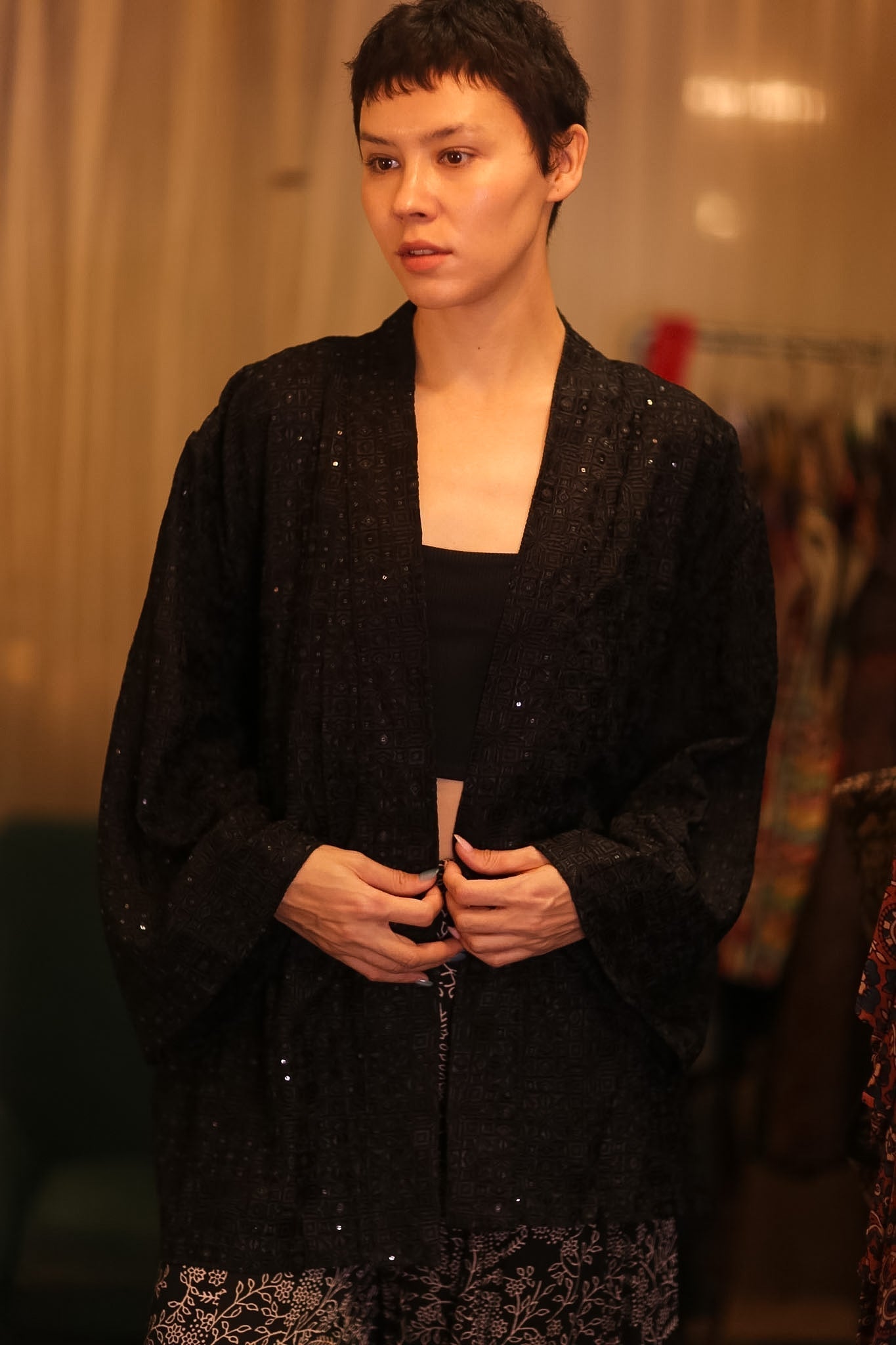 EMBROIDERED SILK SHORT KIMONO MAHUYAR - MOMO STUDIO BERLIN - Berlin Concept Store - sustainable & ethical fashion