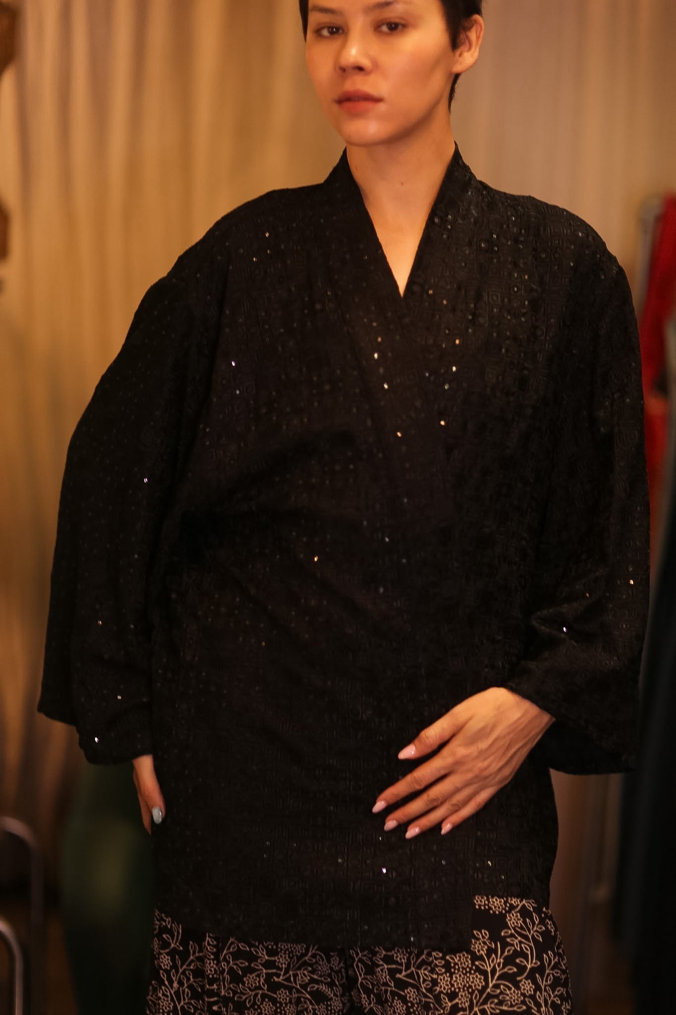 EMBROIDERED SILK SHORT KIMONO MAHUYAR - MOMO STUDIO BERLIN - Berlin Concept Store - sustainable & ethical fashion