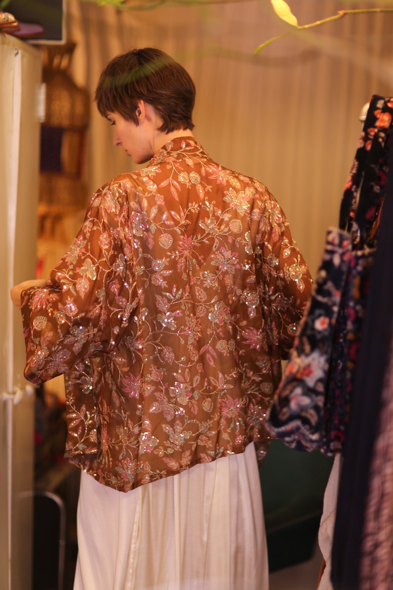 EMBROIDERED SILK SHORT KIMONO SIENNA - MOMO STUDIO BERLIN - Berlin Concept Store - sustainable & ethical fashion