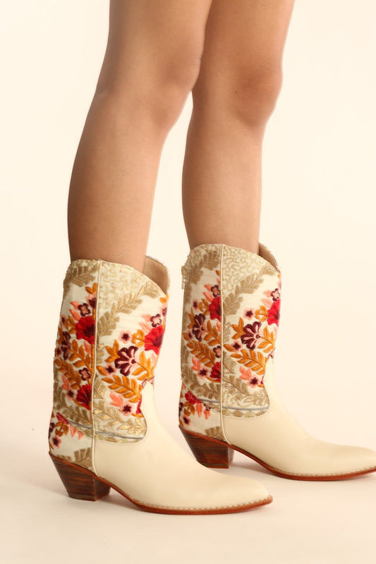 EMBROIDERED SILK WESTERN BOOTS ANILES - MOMO STUDIO BERLIN - Berlin Concept Store - sustainable & ethical fashion