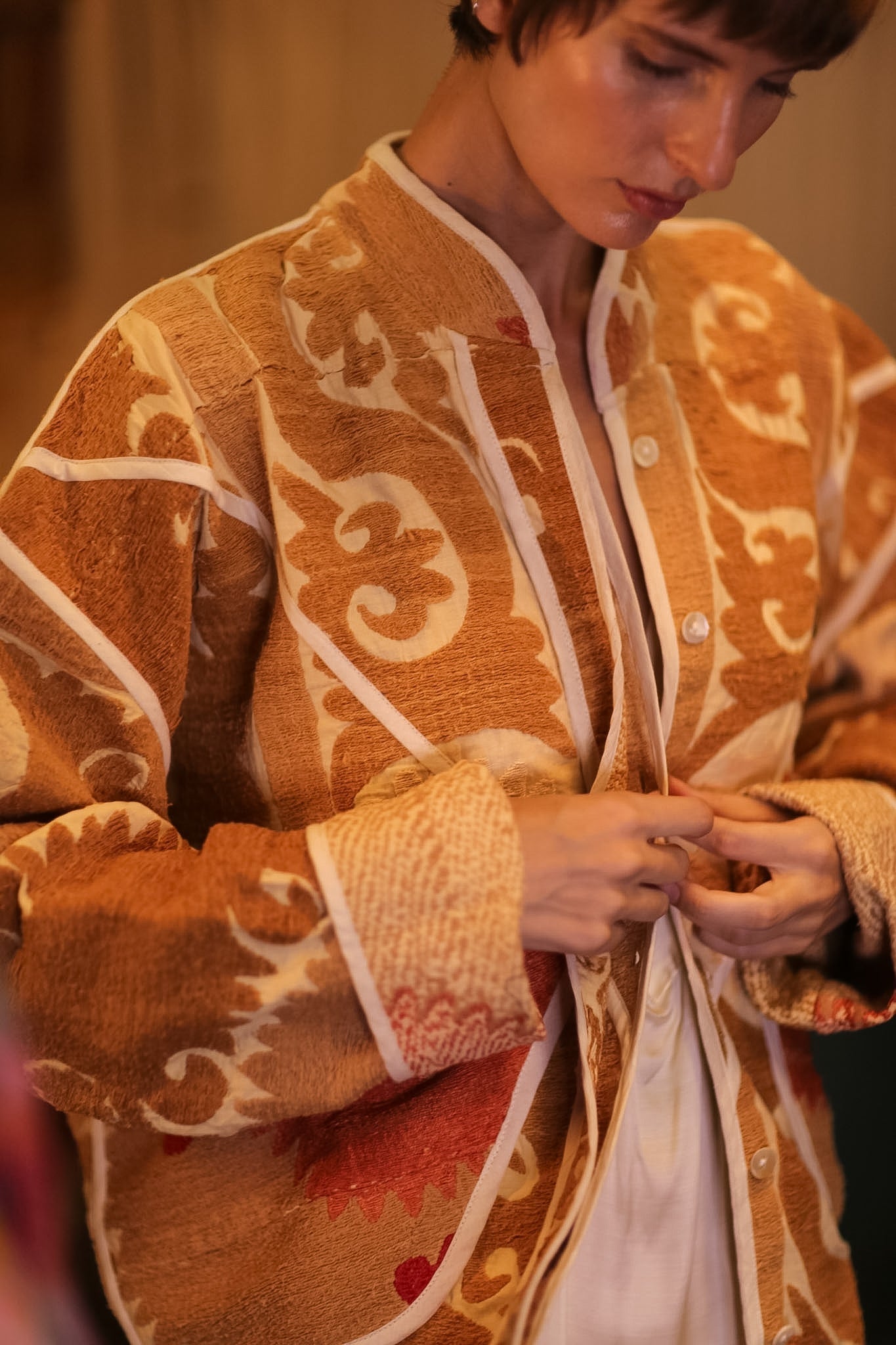 EMBROIDERED SUZANI JACKET FREHLING - MOMO STUDIO BERLIN - Berlin Concept Store - sustainable & ethical fashion