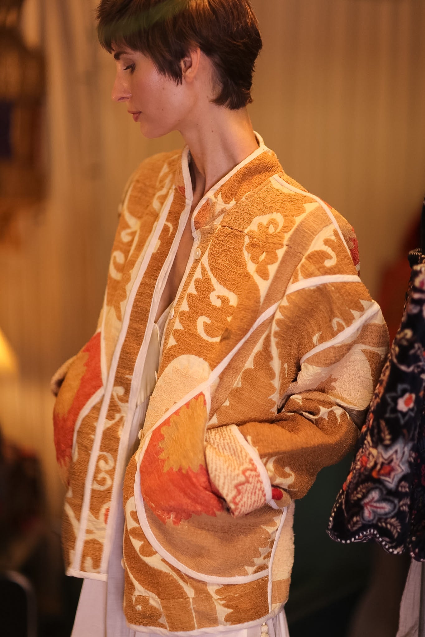 EMBROIDERED SUZANI JACKET FREHLING - MOMO STUDIO BERLIN - Berlin Concept Store - sustainable & ethical fashion