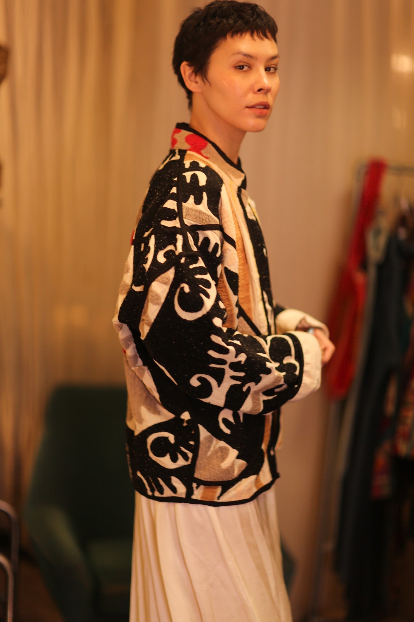 EMBROIDERED SUZANI JACKET INPARA - MOMO STUDIO BERLIN - Berlin Concept Store - sustainable & ethical fashion