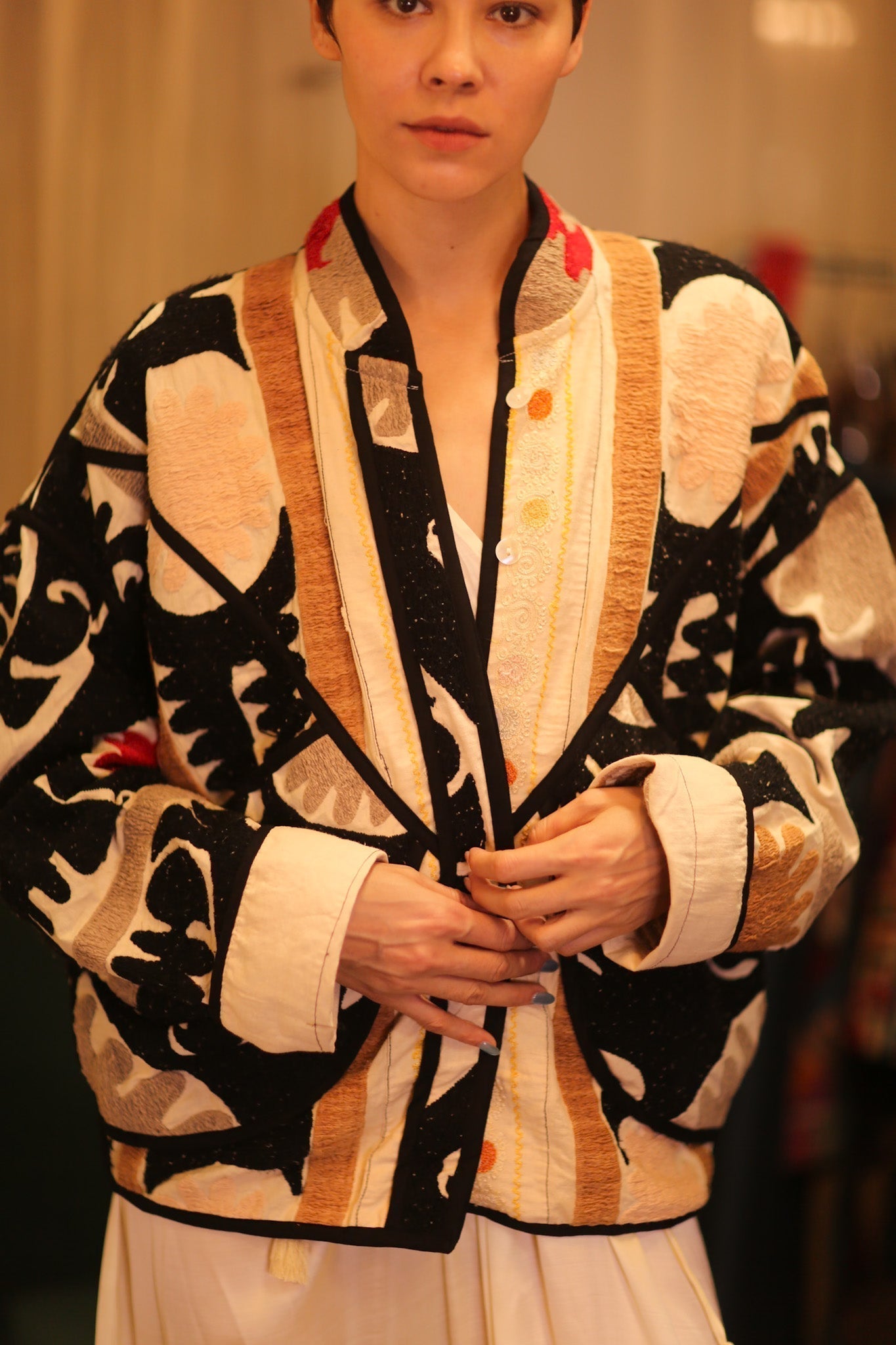 EMBROIDERED SUZANI JACKET INPARA - MOMO STUDIO BERLIN - Berlin Concept Store - sustainable & ethical fashion