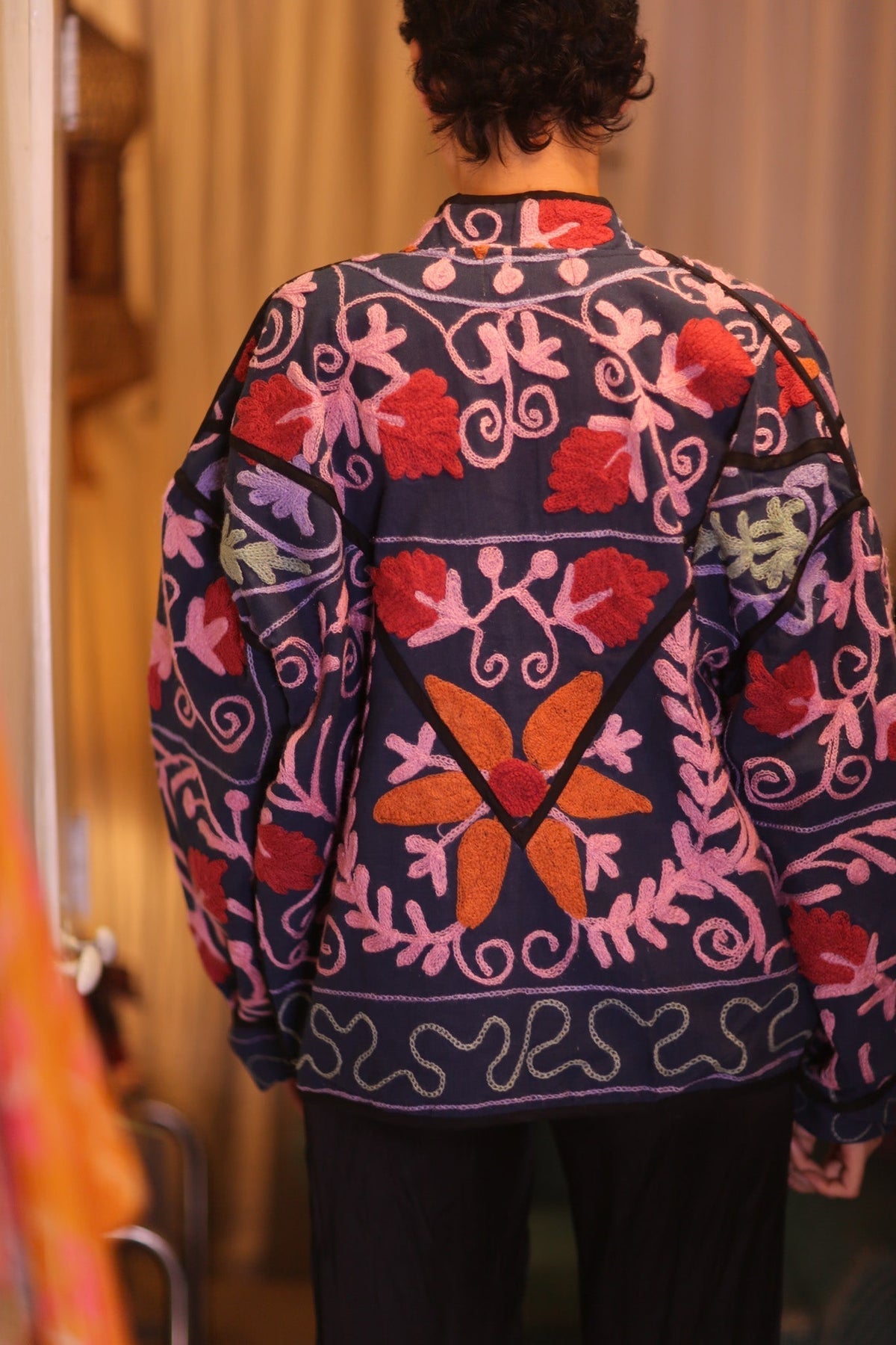 EMBROIDERED SUZANI JACKET JIM - MOMO STUDIO BERLIN - Berlin Concept Store - sustainable & ethical fashion