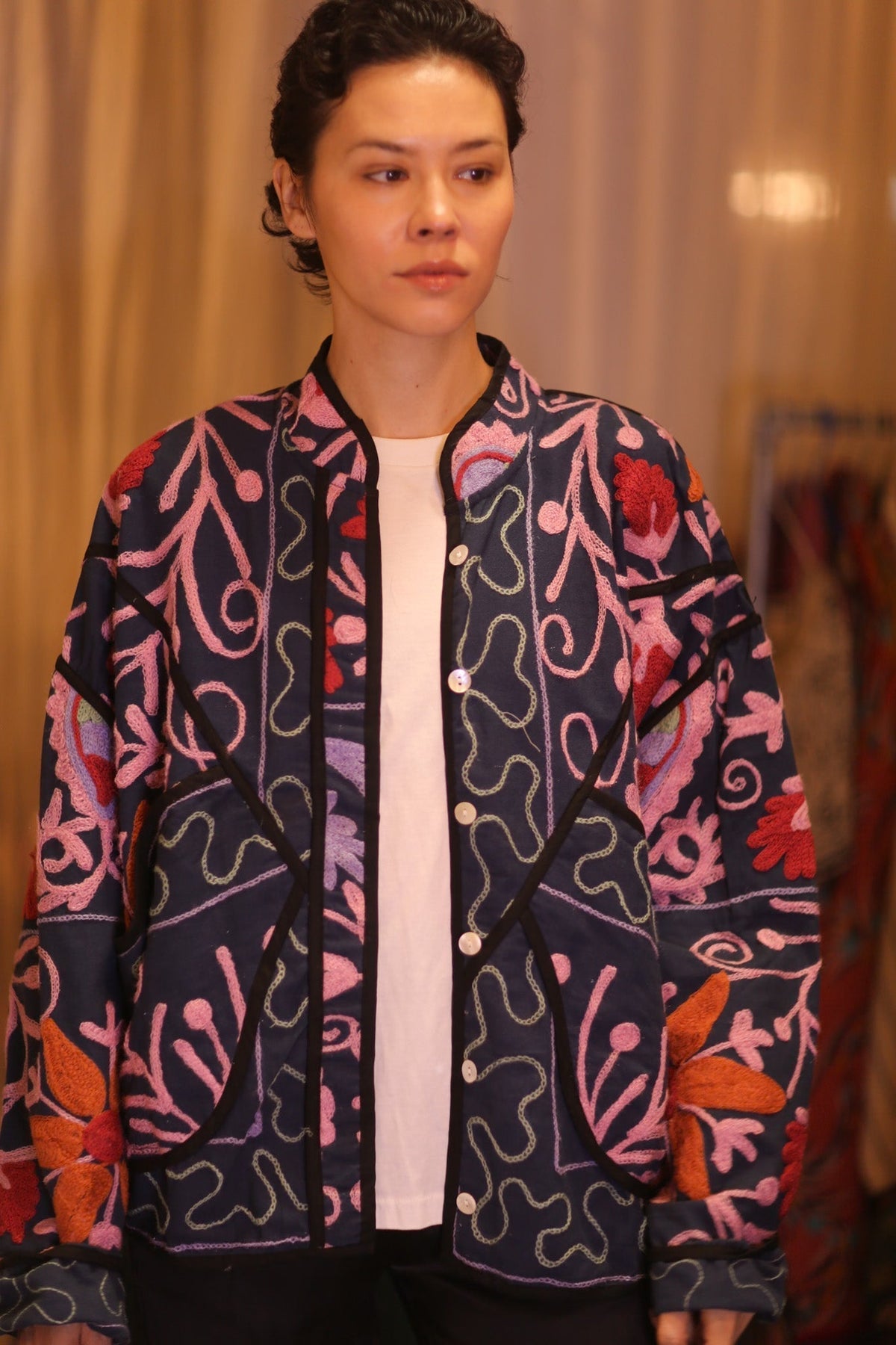 EMBROIDERED SUZANI JACKET JIM - MOMO STUDIO BERLIN - Berlin Concept Store - sustainable & ethical fashion