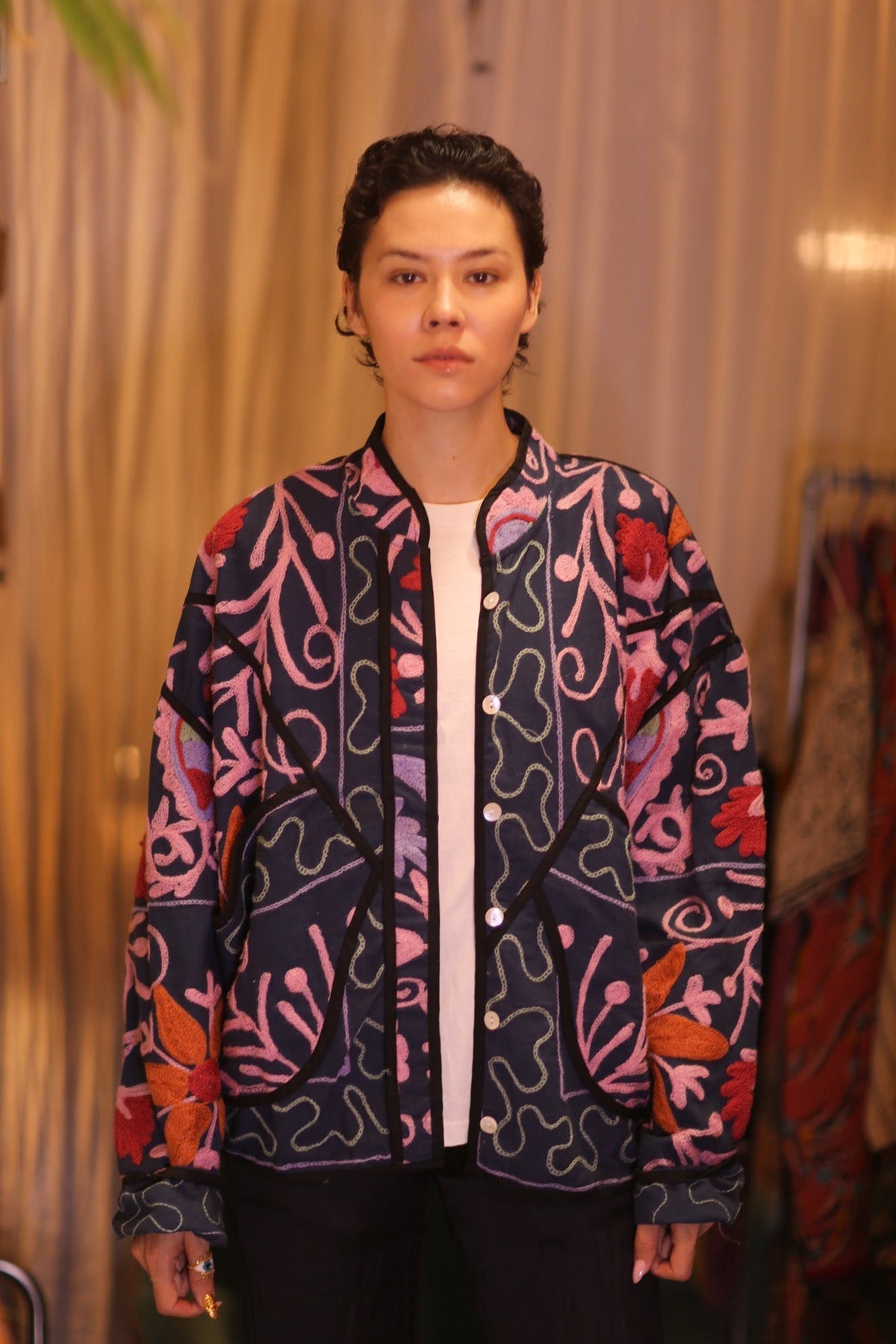 EMBROIDERED SUZANI JACKET JIM - MOMO STUDIO BERLIN - Berlin Concept Store - sustainable & ethical fashion