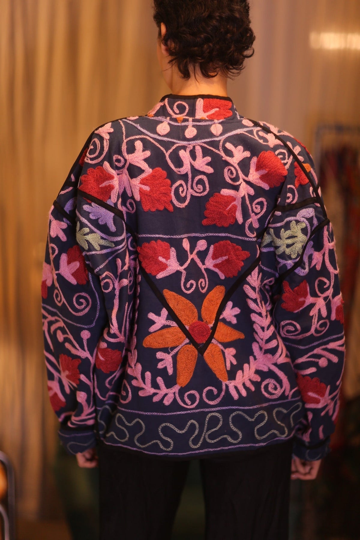 EMBROIDERED SUZANI JACKET JIM - MOMO STUDIO BERLIN - Berlin Concept Store - sustainable & ethical fashion