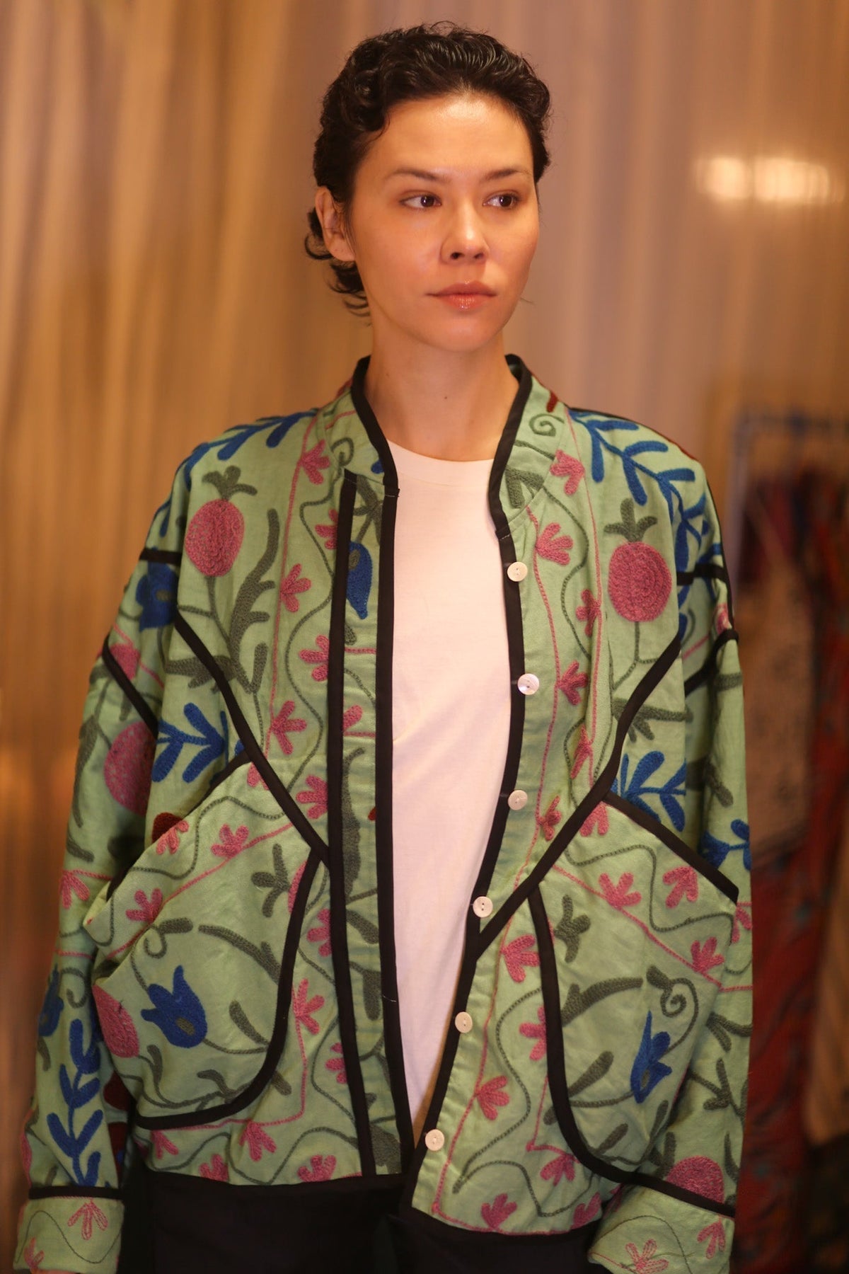 EMBROIDERED SUZANI JACKET MINA - MOMO STUDIO BERLIN - Berlin Concept Store - sustainable & ethical fashion