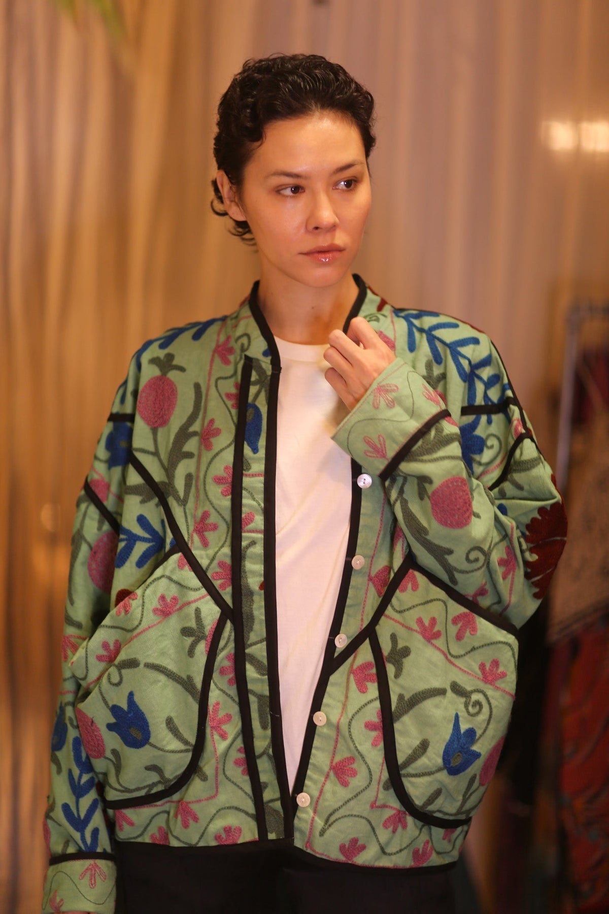 EMBROIDERED SUZANI JACKET MINA - MOMO STUDIO BERLIN - Berlin Concept Store - sustainable & ethical fashion