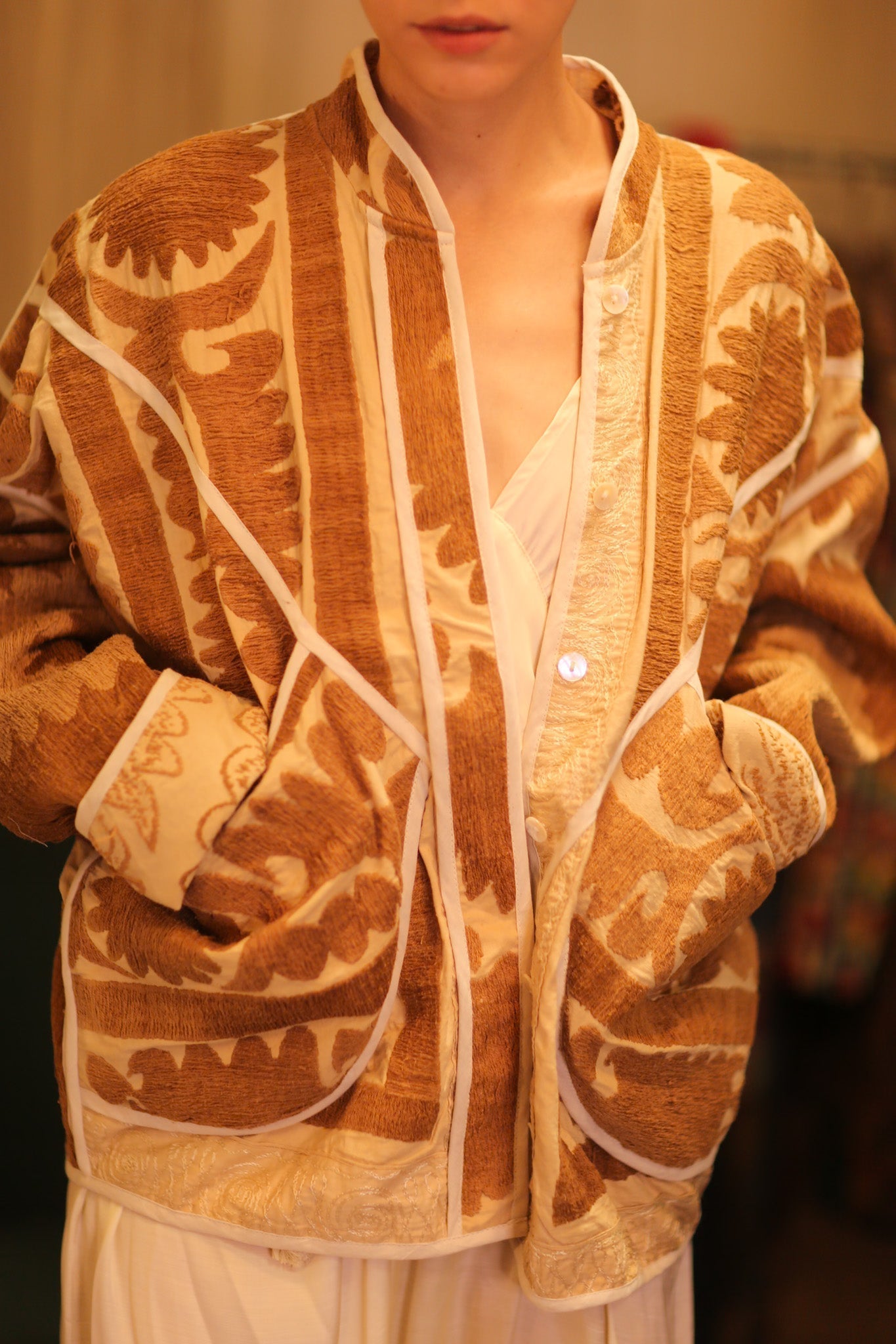 EMBROIDERED SUZANI JACKET PDIN - MOMO STUDIO BERLIN - Berlin Concept Store - sustainable & ethical fashion