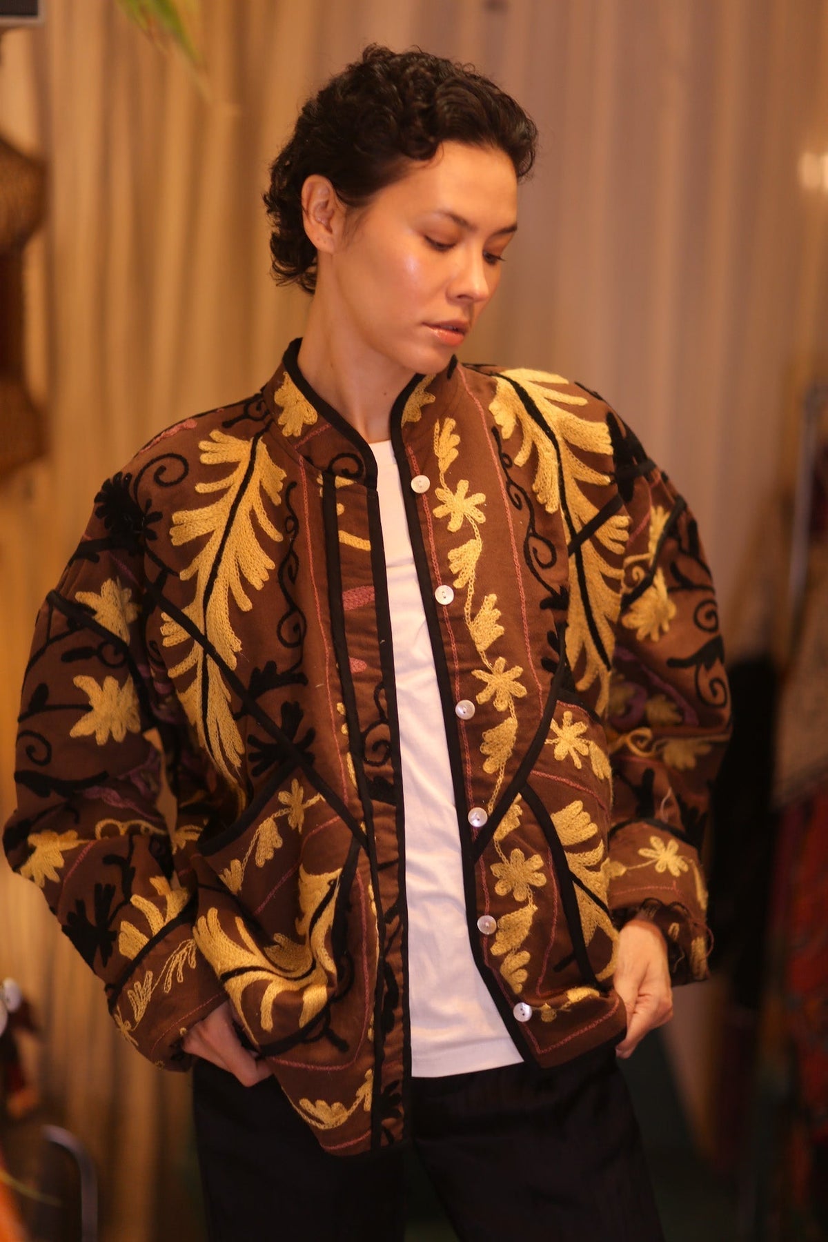 EMBROIDERED SUZANI JACKET SANA - MOMO STUDIO BERLIN - Berlin Concept Store - sustainable & ethical fashion
