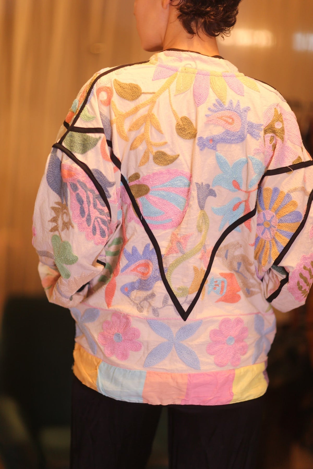 EMBROIDERED SUZANI JACKET THETTANT - MOMO STUDIO BERLIN - Berlin Concept Store - sustainable & ethical fashion