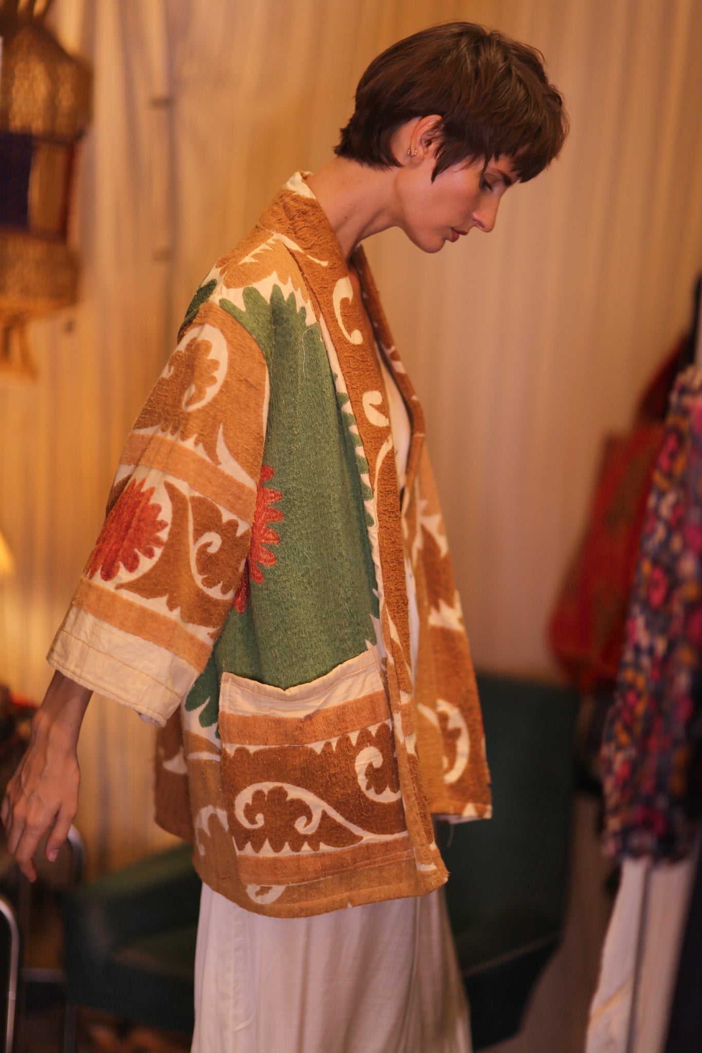 EMBROIDERED SUZANI SHORT KIMONO SPRING - MOMO STUDIO BERLIN - Berlin Concept Store - sustainable & ethical fashion