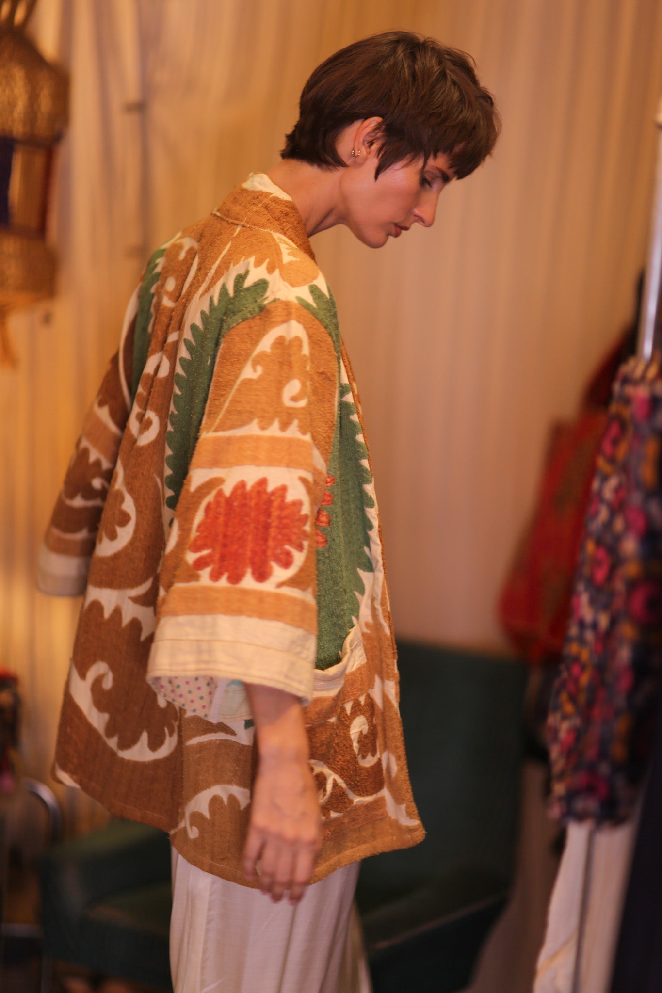 EMBROIDERED SUZANI SHORT KIMONO SPRING - MOMO STUDIO BERLIN - Berlin Concept Store - sustainable & ethical fashion