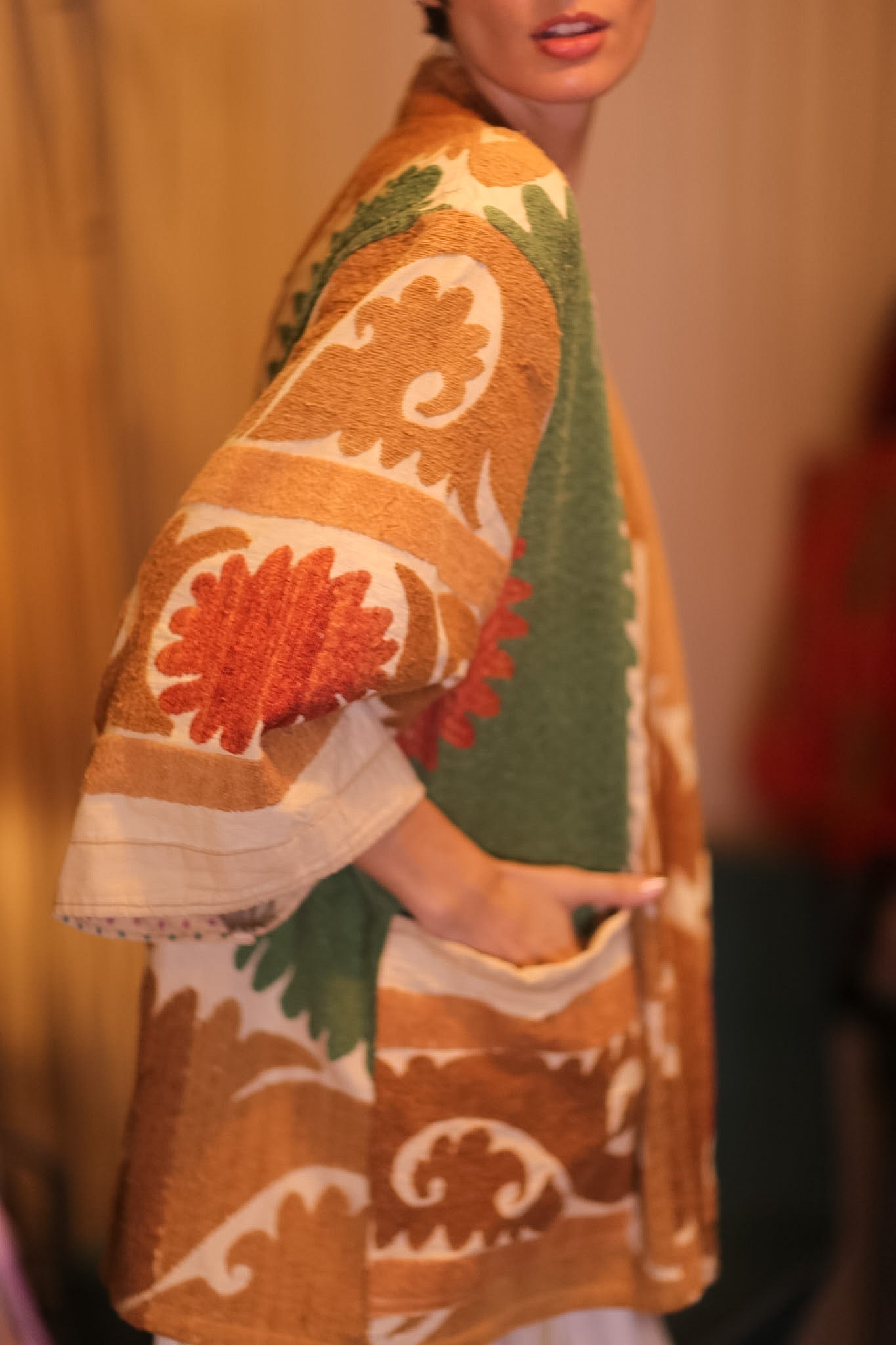 EMBROIDERED SUZANI SHORT KIMONO SPRING - MOMO STUDIO BERLIN - Berlin Concept Store - sustainable & ethical fashion