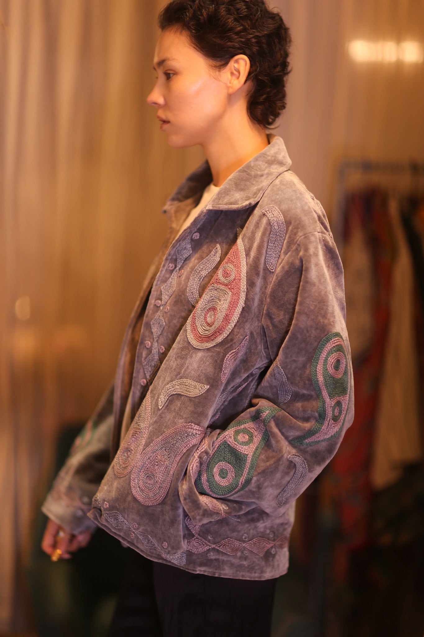 EMBROIDERED VELVET COAT DHU - BANGKOK TAILOR CLOTHING STORE - HANDMADE CLOTHING