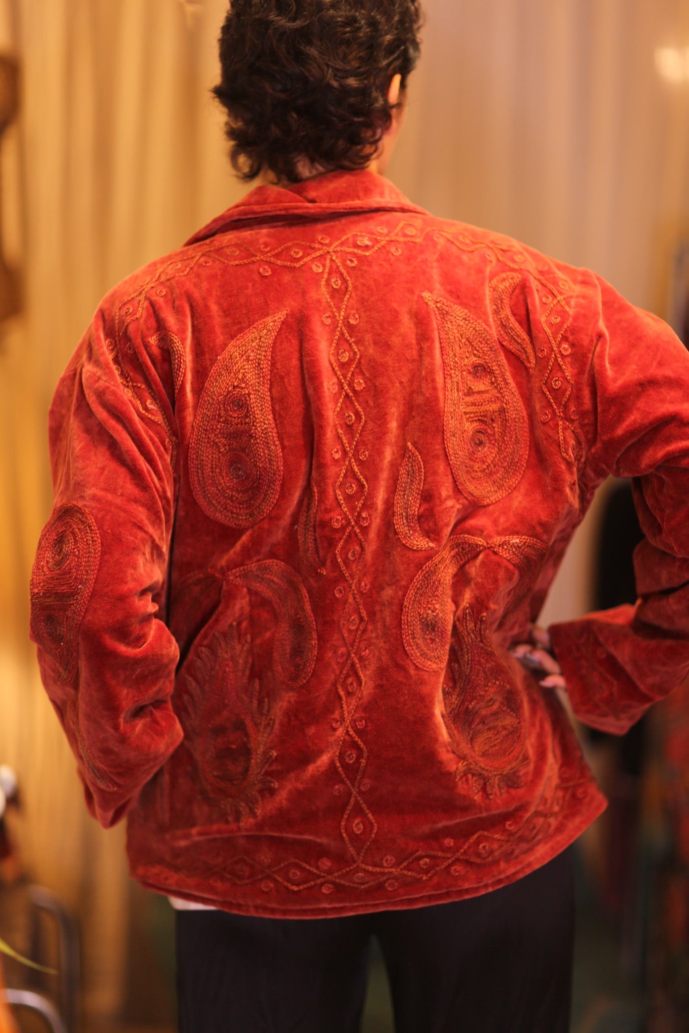 EMBROIDERED VELVET COAT HIRAI - BANGKOK TAILOR CLOTHING STORE - HANDMADE CLOTHING