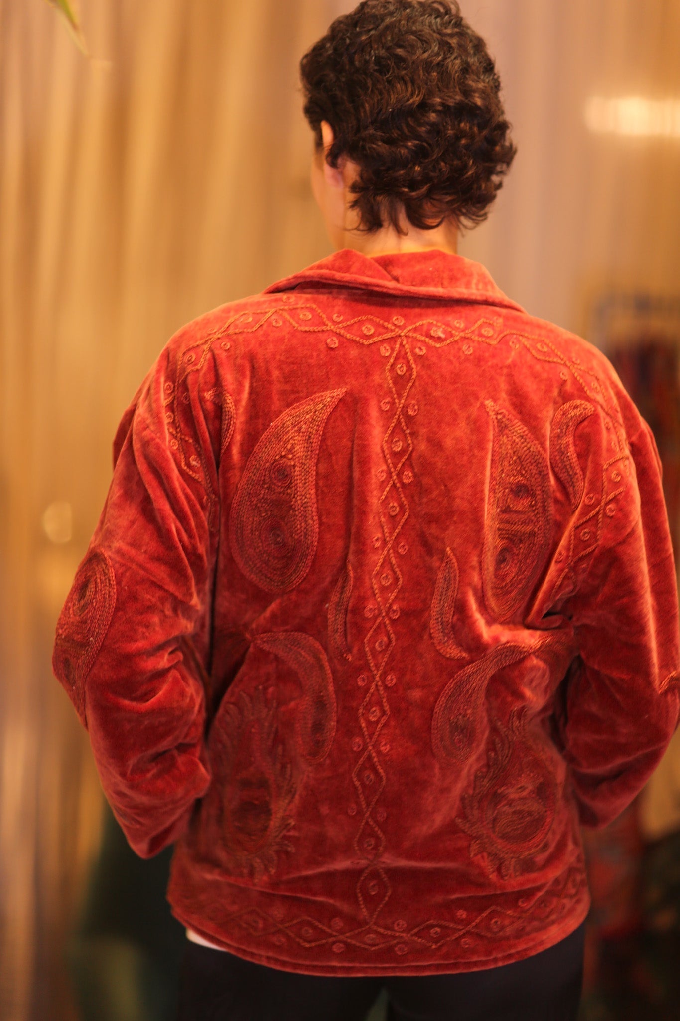 EMBROIDERED VELVET COAT HIRAI - BANGKOK TAILOR CLOTHING STORE - HANDMADE CLOTHING