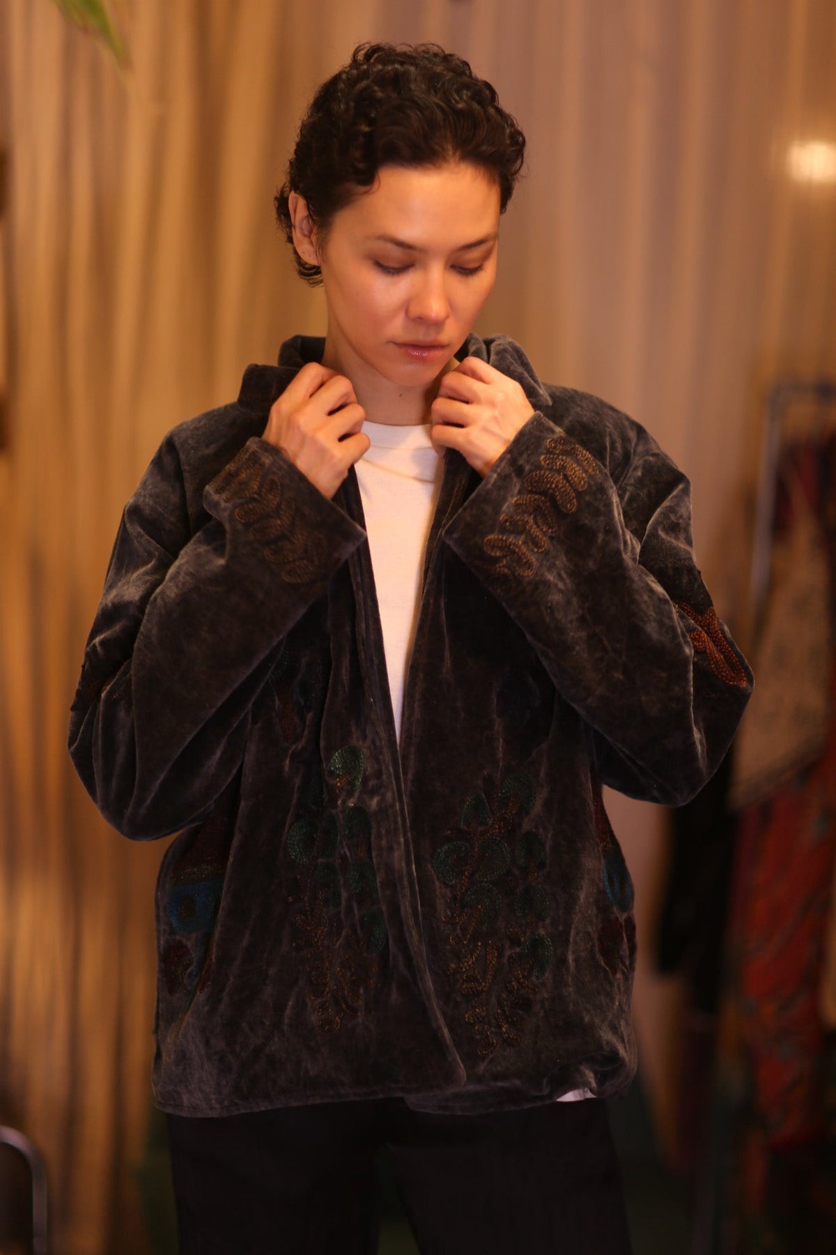 EMBROIDERED VELVET COAT JACKET JESSI - MOMO STUDIO BERLIN - Berlin Concept Store - sustainable & ethical fashion