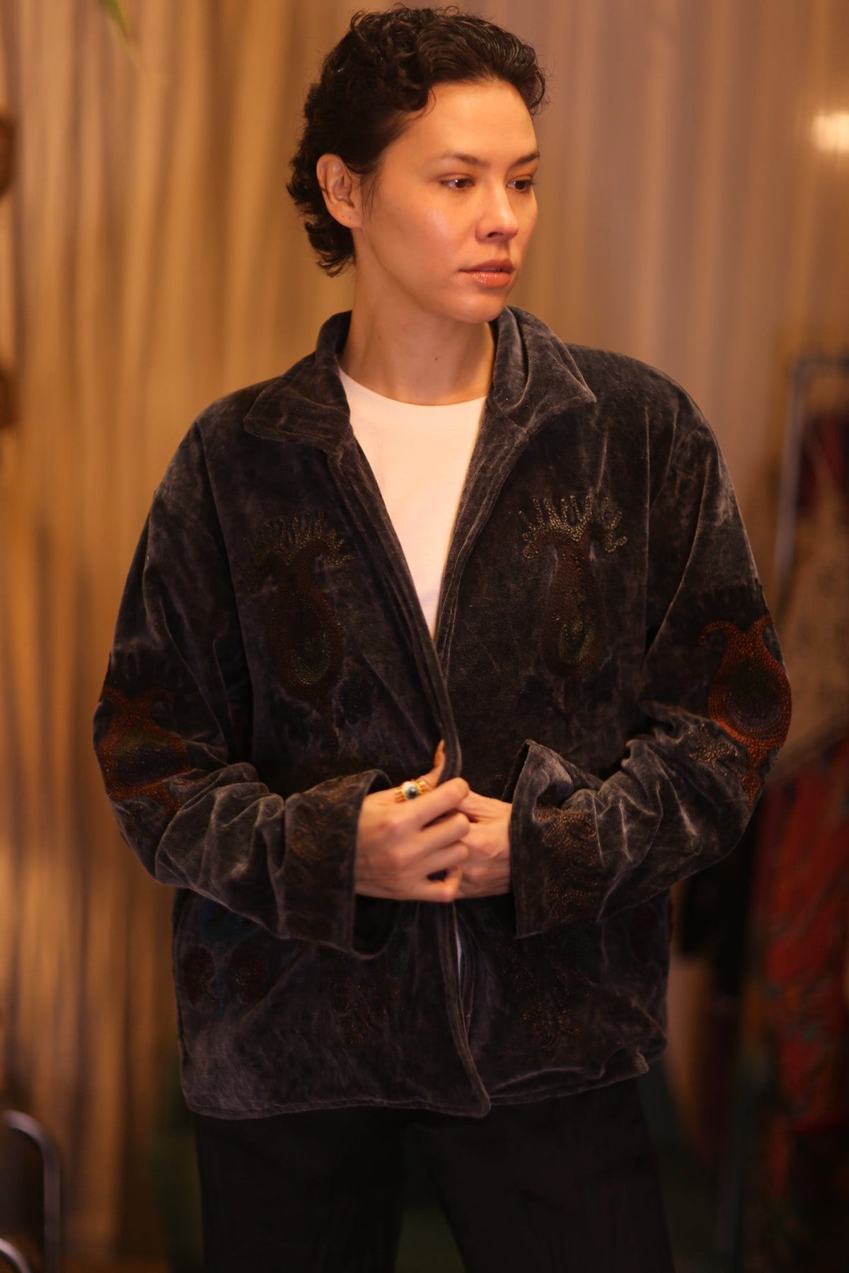 EMBROIDERED VELVET COAT JACKET JESSI - MOMO STUDIO BERLIN - Berlin Concept Store - sustainable & ethical fashion