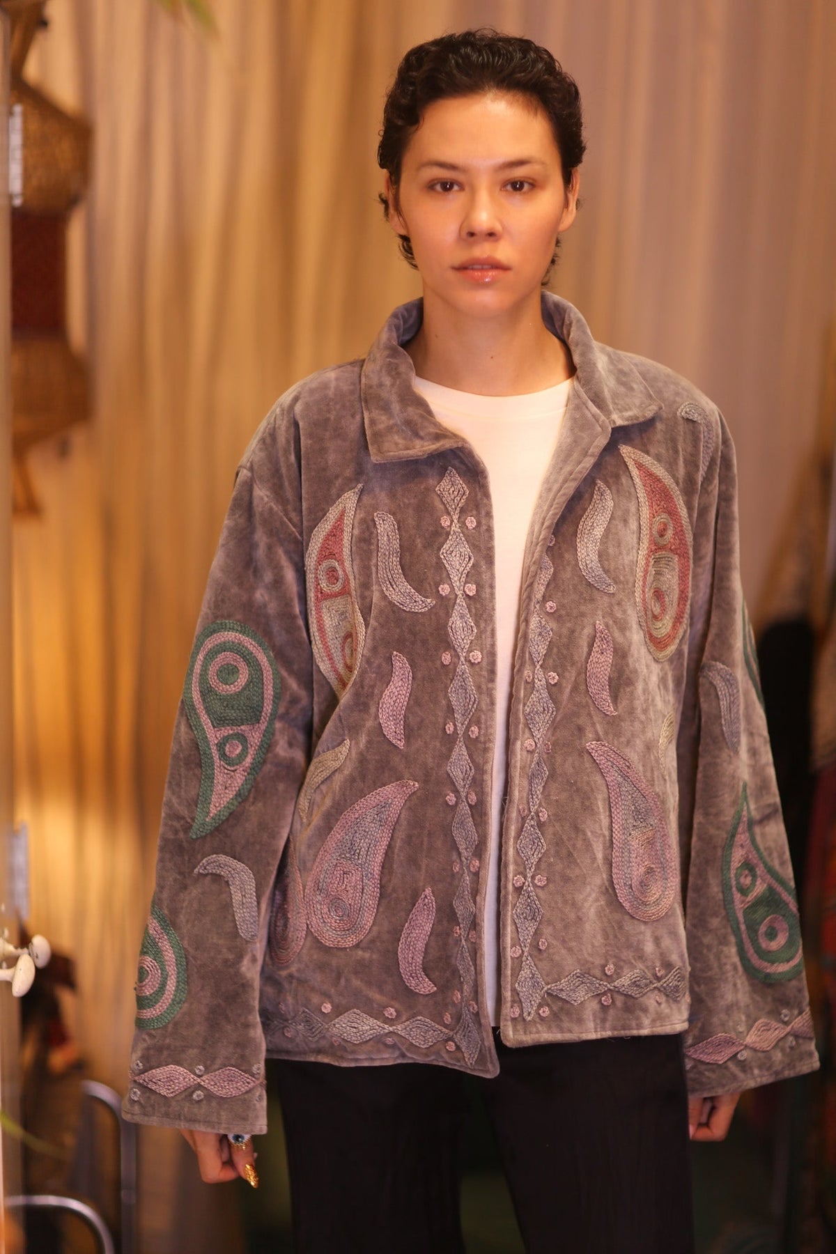 EMBROIDERED VELVET JACKET DHU - MOMO STUDIO BERLIN - Berlin Concept Store - sustainable & ethical fashion