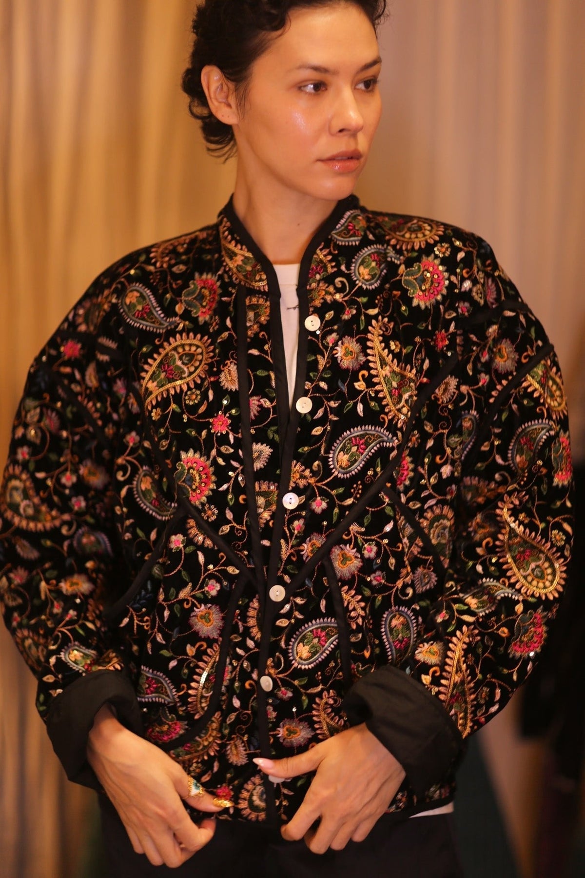 EMBROIDERED VELVET JACKET HYO - MOMO STUDIO BERLIN - Berlin Concept Store - sustainable & ethical fashion