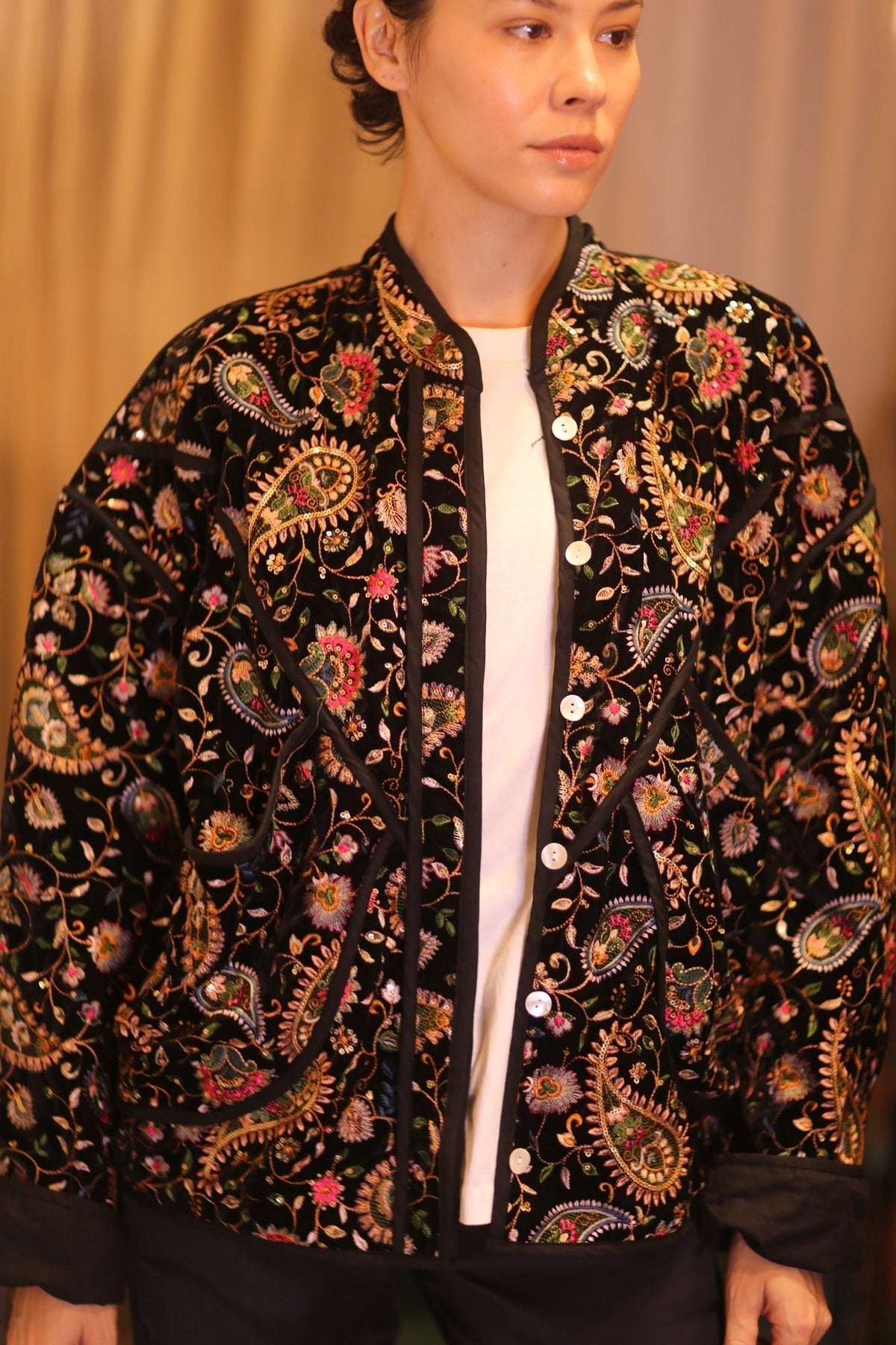 EMBROIDERED VELVET JACKET HYO - MOMO STUDIO BERLIN - Berlin Concept Store - sustainable & ethical fashion