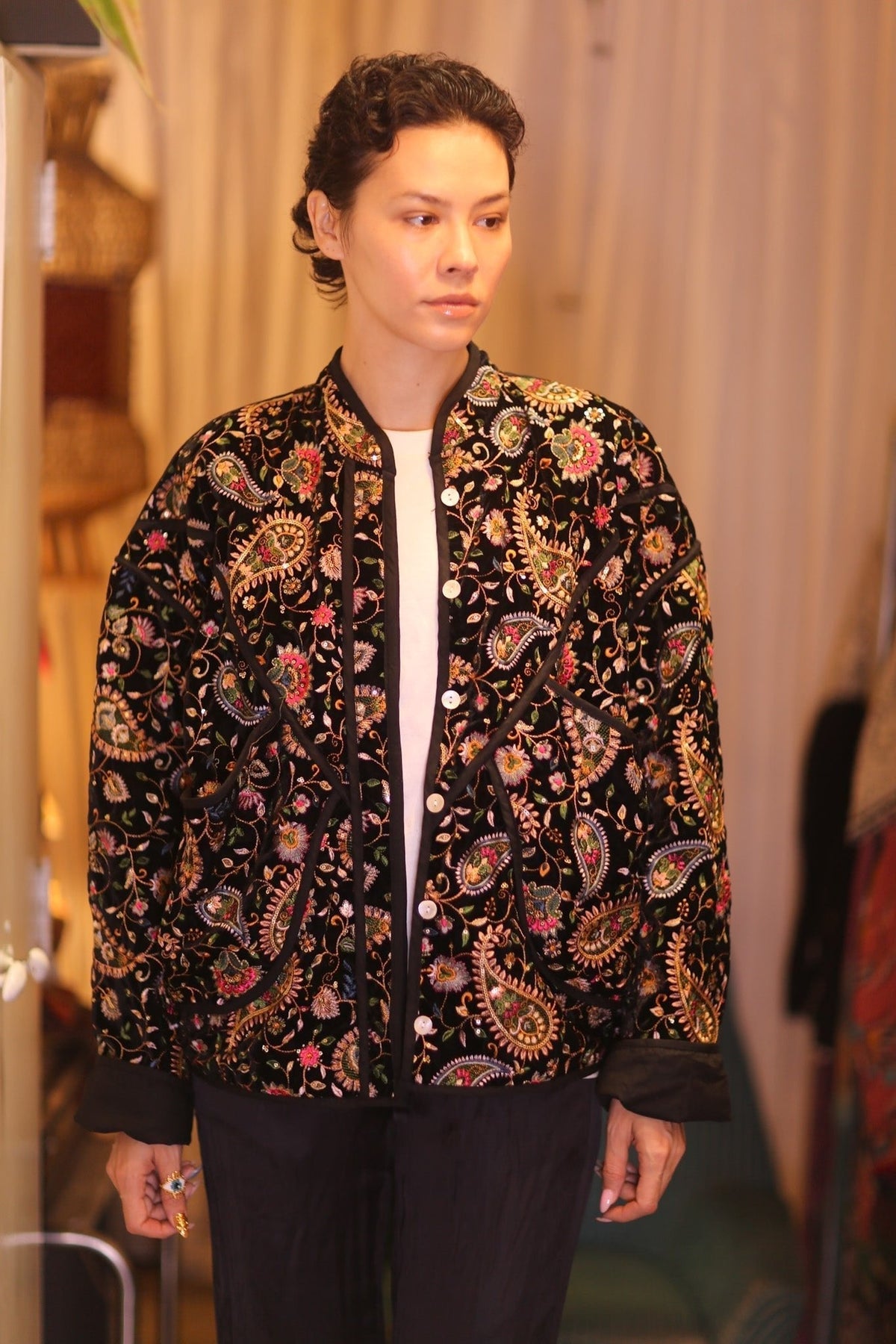 EMBROIDERED VELVET JACKET HYO - MOMO STUDIO BERLIN - Berlin Concept Store - sustainable & ethical fashion