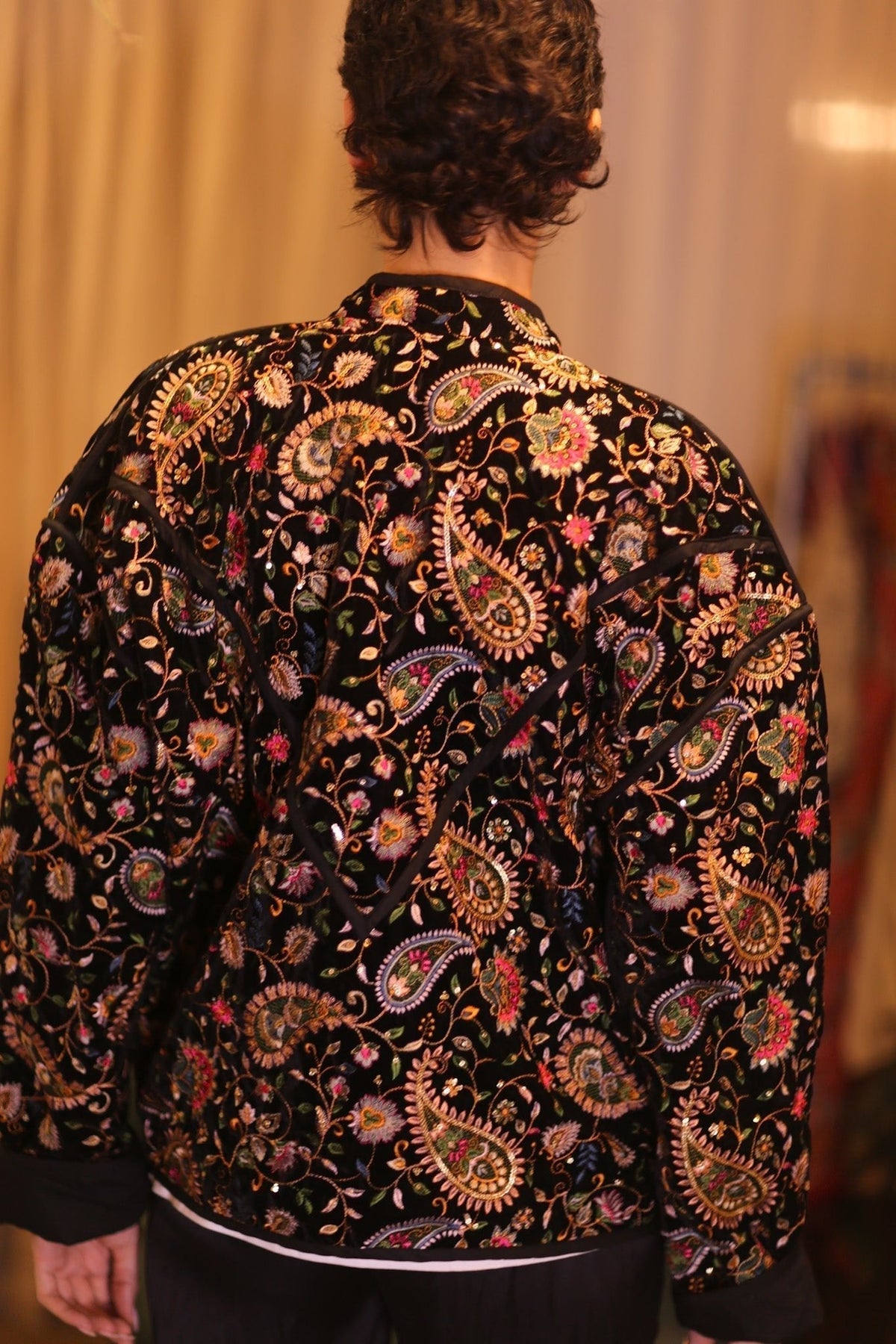 EMBROIDERED VELVET JACKET HYO - MOMO STUDIO BERLIN - Berlin Concept Store - sustainable & ethical fashion